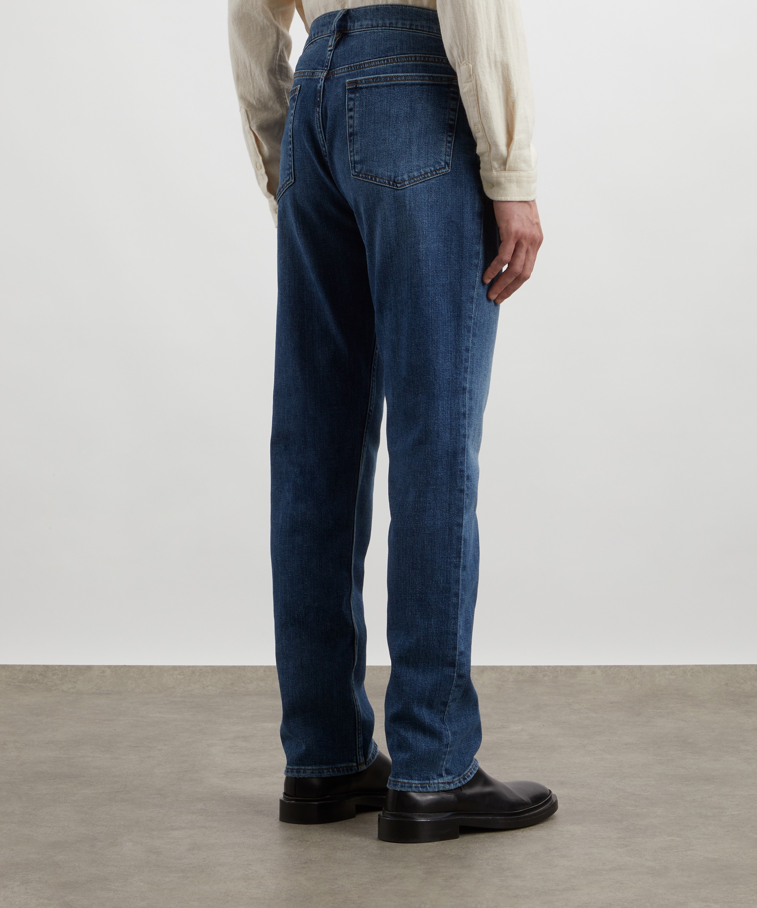 Frame - Modern Straight Jeans image number 3