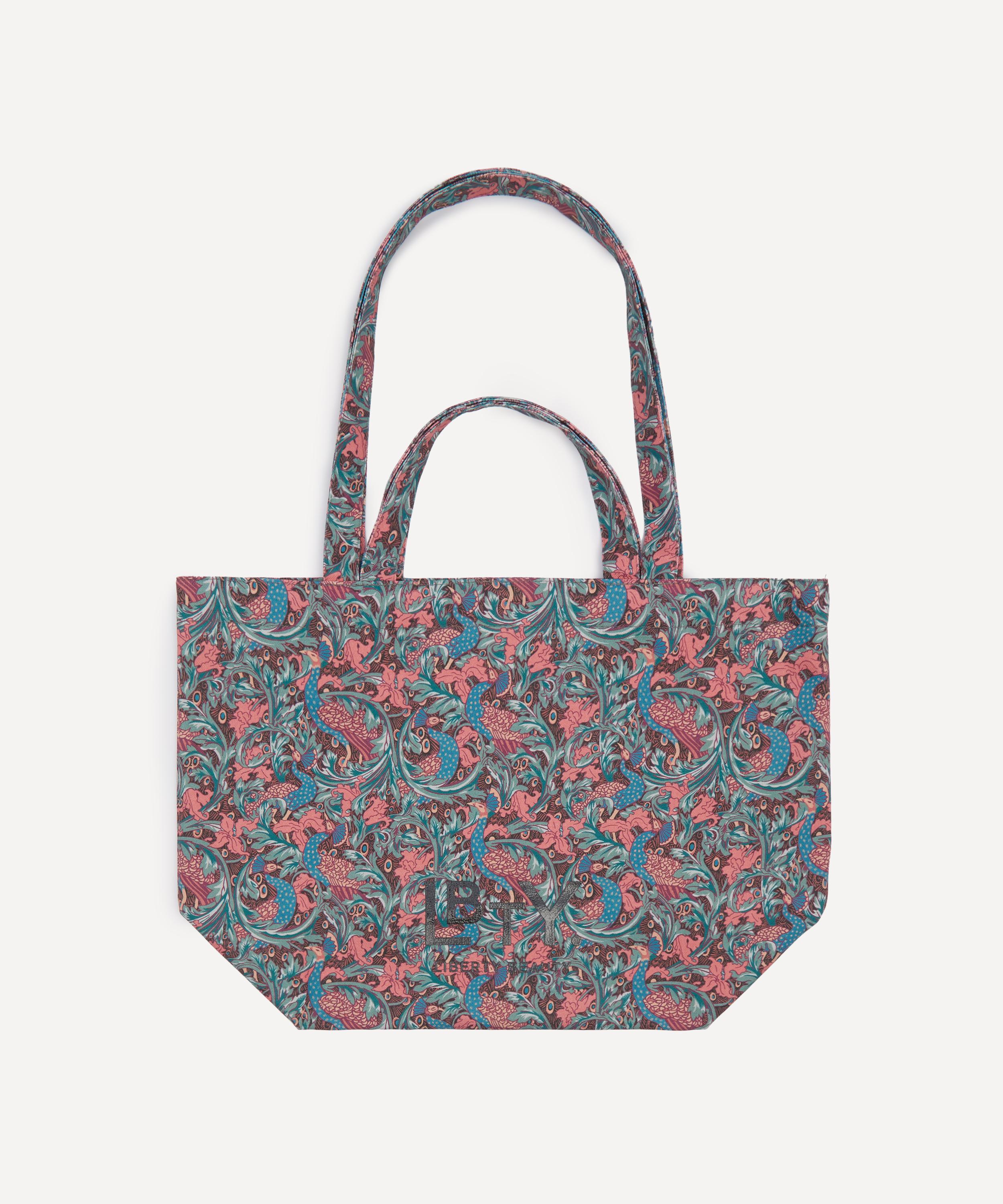 Liberty - Liberty Medium Washbag Gift with Purchase image number 0