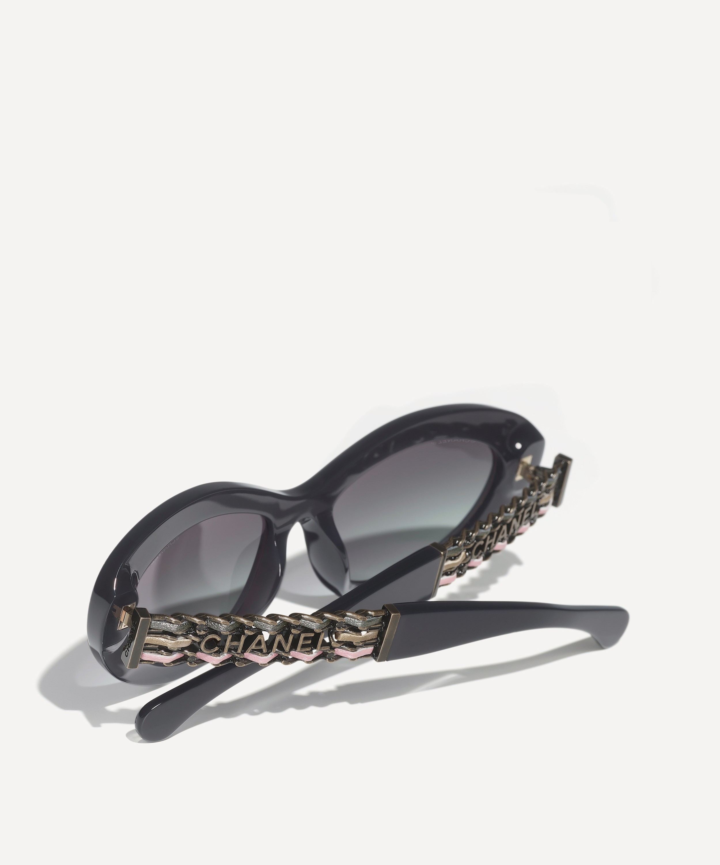 CHANEL - Oval Acetate Sunglasses image number 3