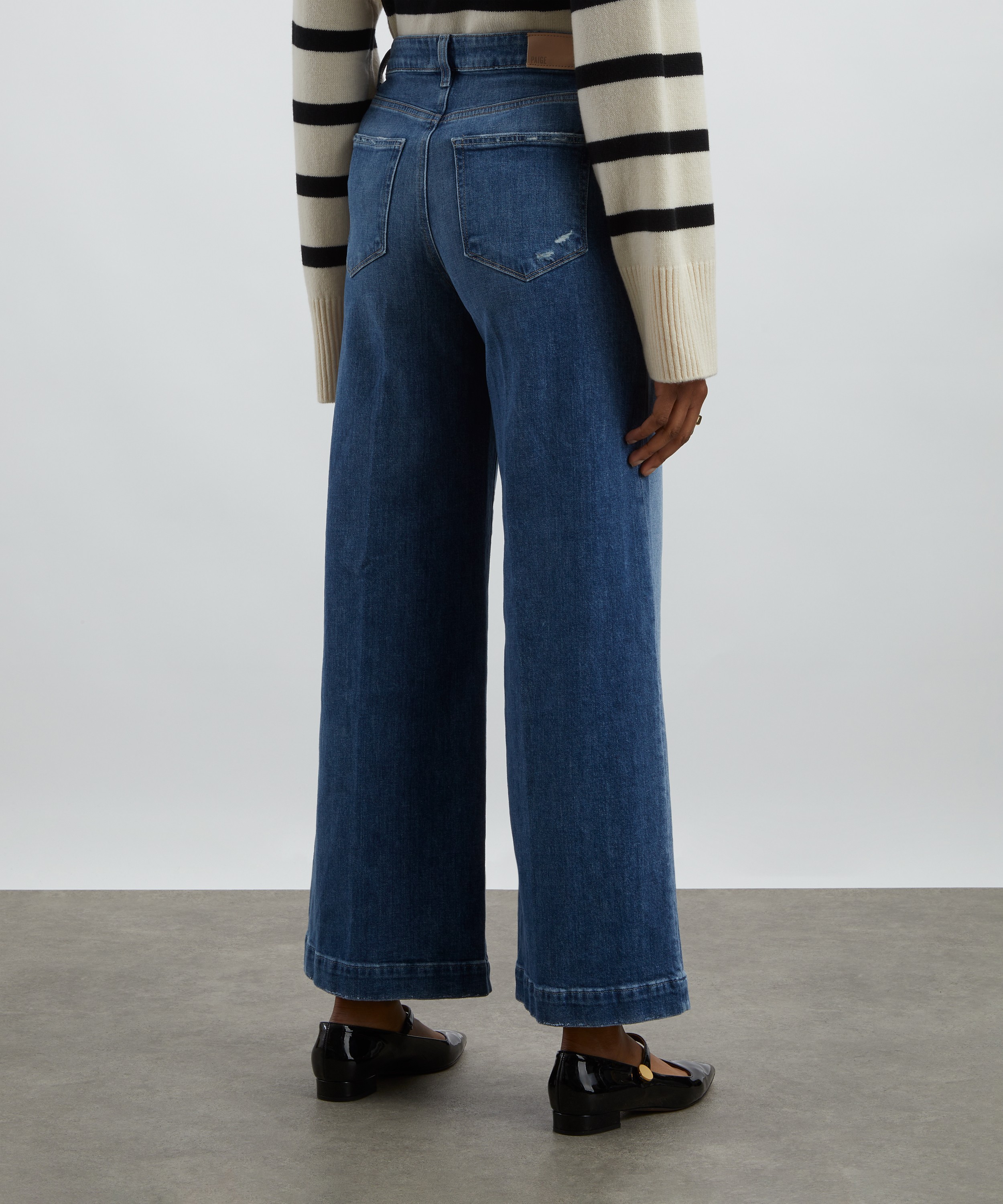 Paige - Harper 30” Wide Leg Jeans in Timbre  image number 3