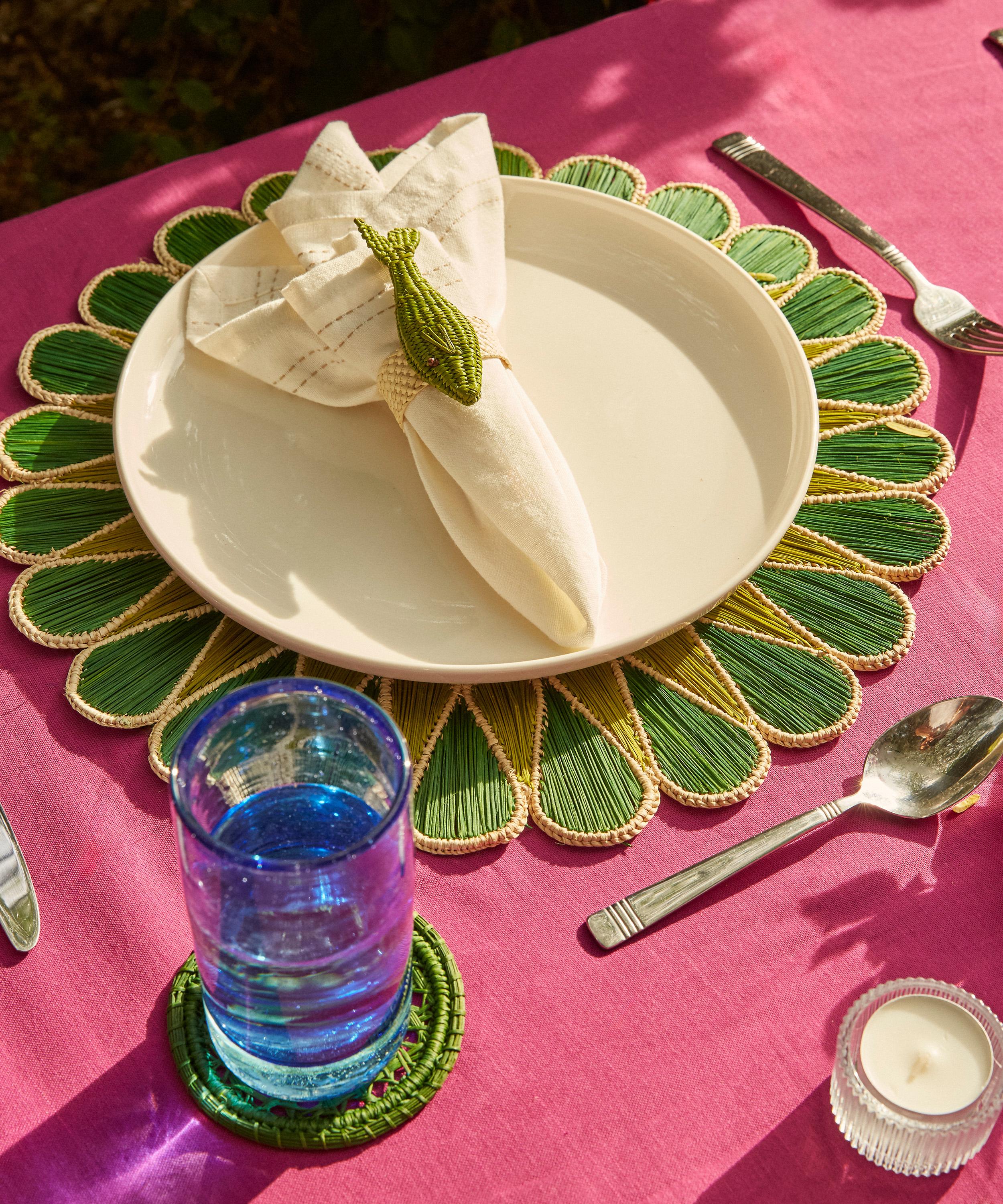 Coro Cora - Drops Placemat image number 1