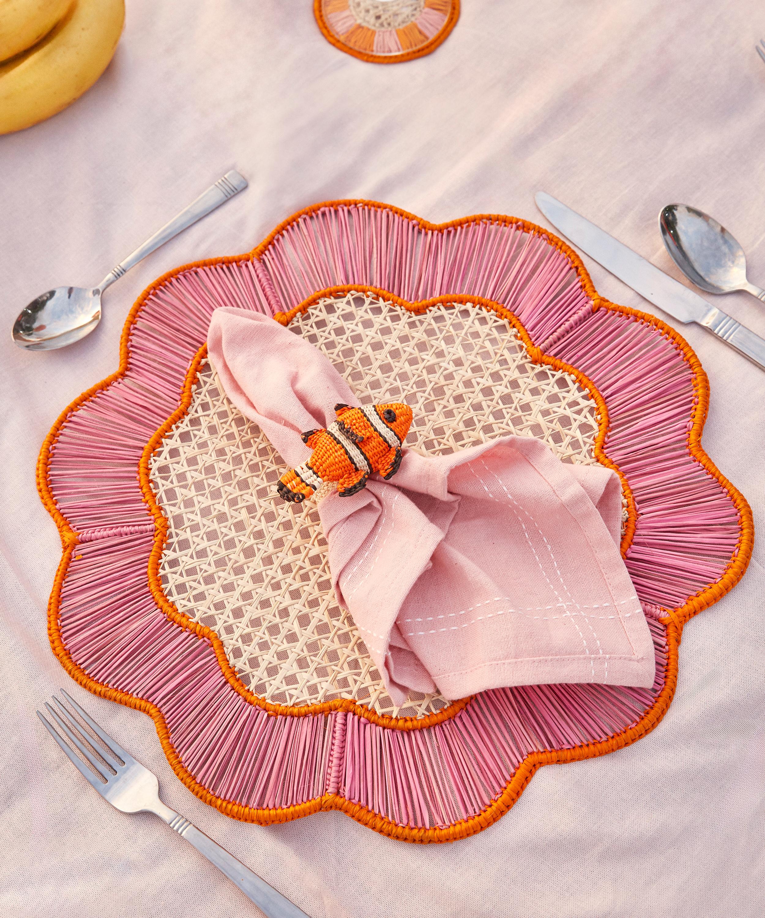 Coro Cora - Clown Fish Napkin Ring image number 1