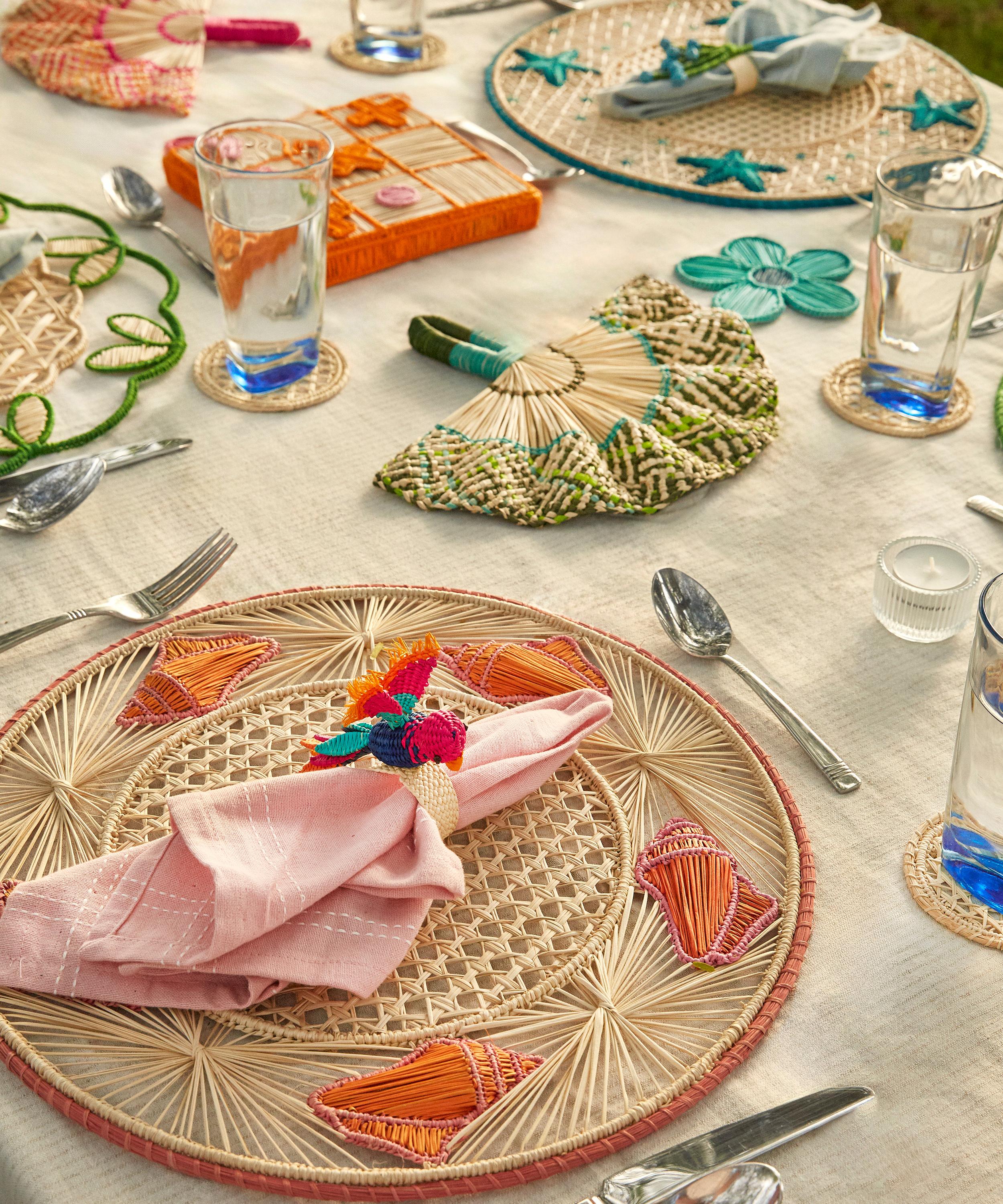 Coro Cora - Guacamaya Napkin Ring image number 1