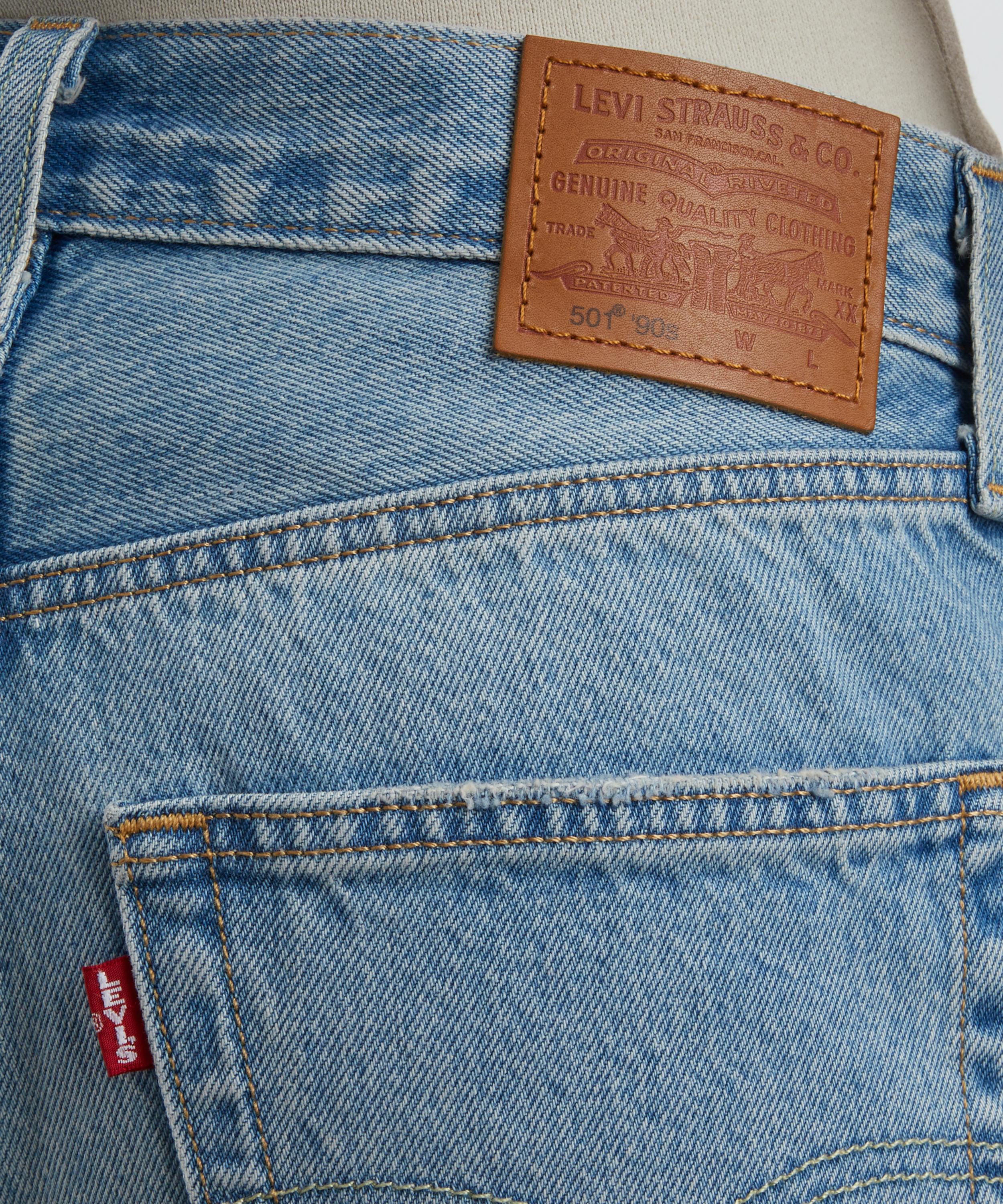 Levi's - 501® Crop ‘90s Ankled Layered Jeans in Two Hearts image number 4