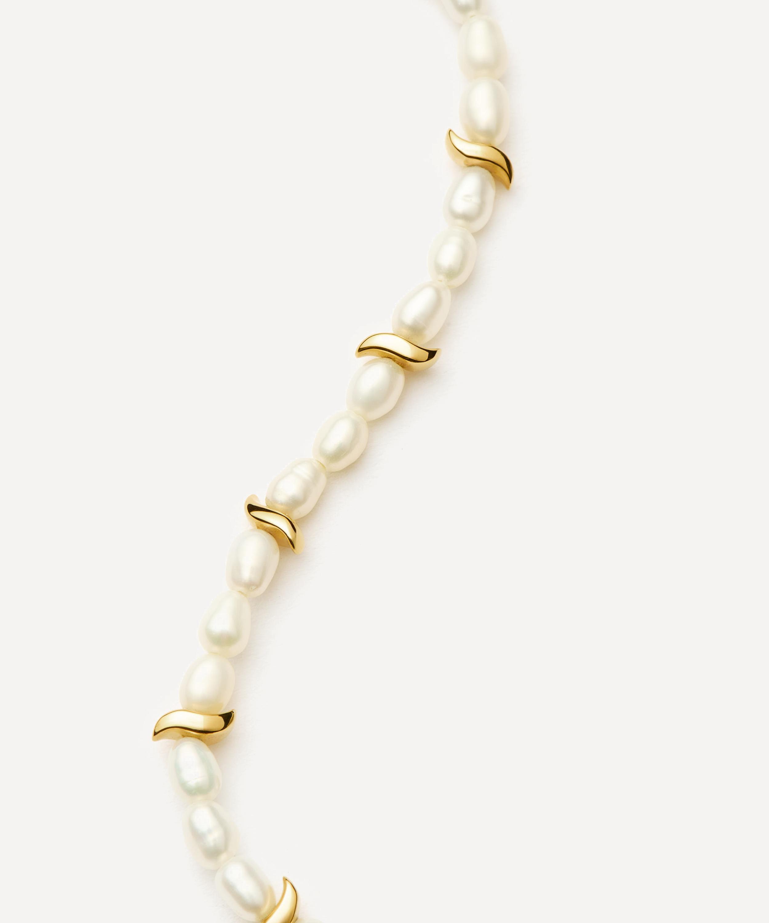 関送込★MISSOMA★Savi Seed Pearl ブレスレット MISSOMA Savi Seed Pearl Beaded Bracelet in 18ct Gold Plated