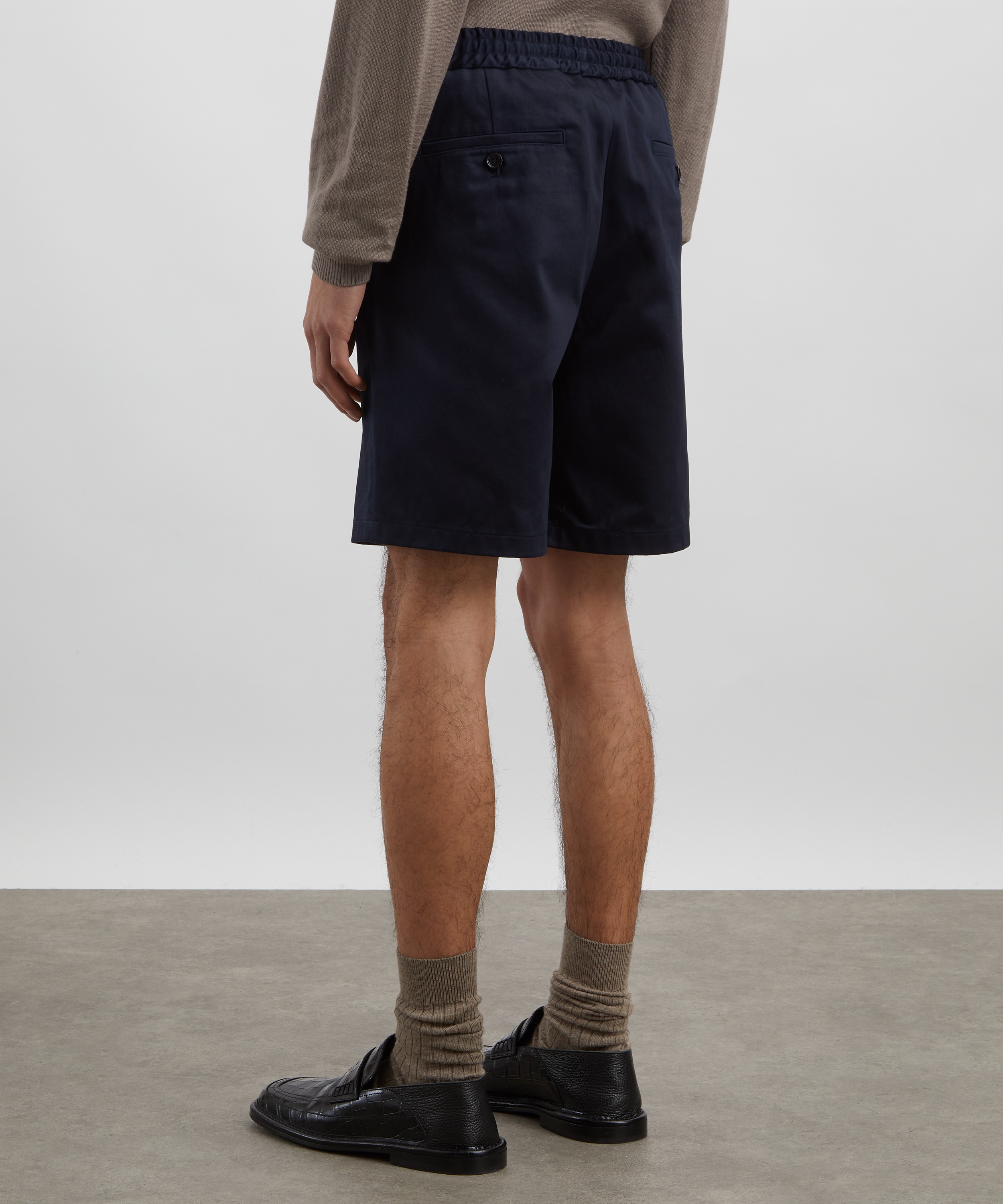 Ami - Navy Elasticated Waist Shorts image number 3