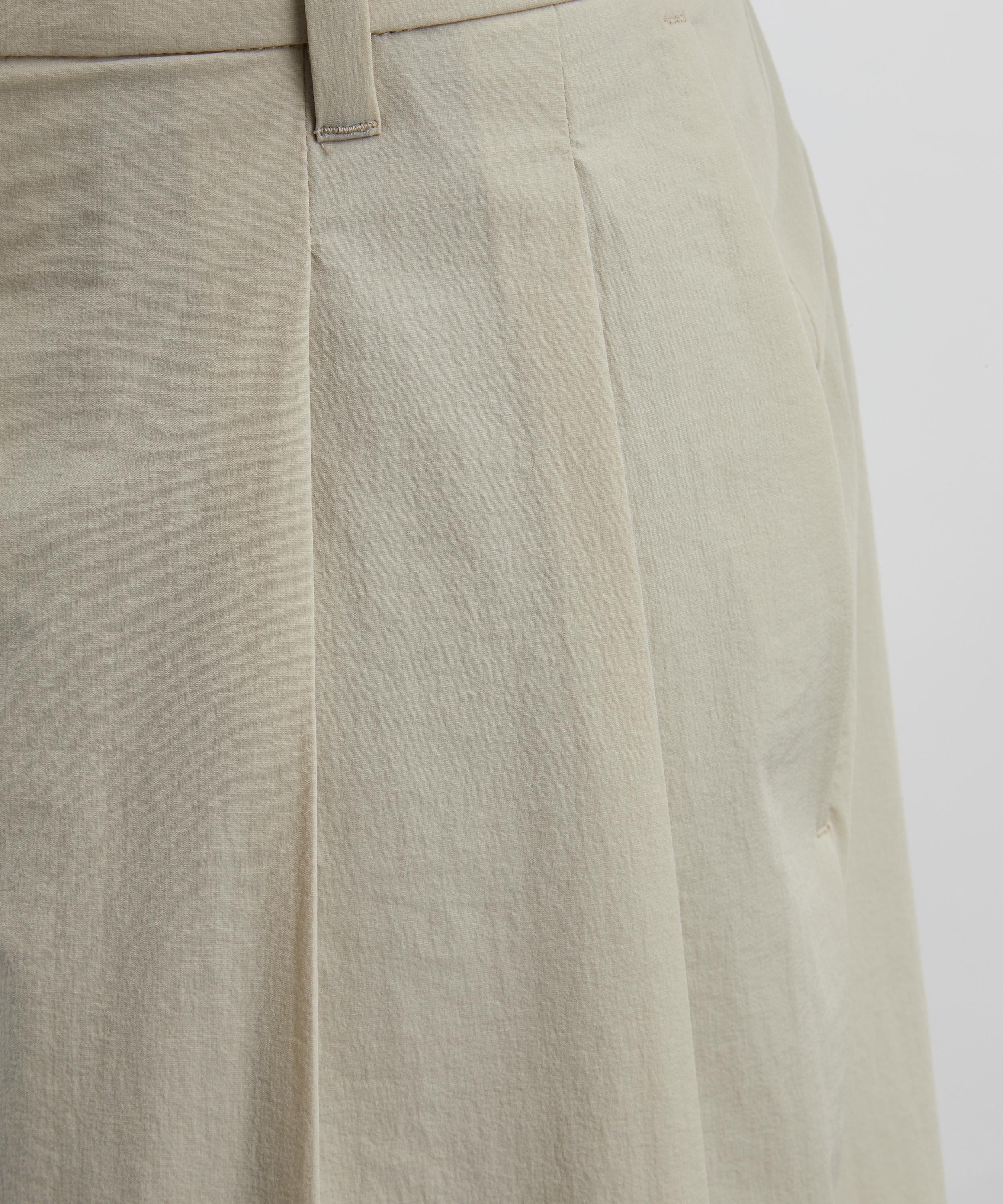 Norse Projects - Benn Travel Light Shorts image number 4