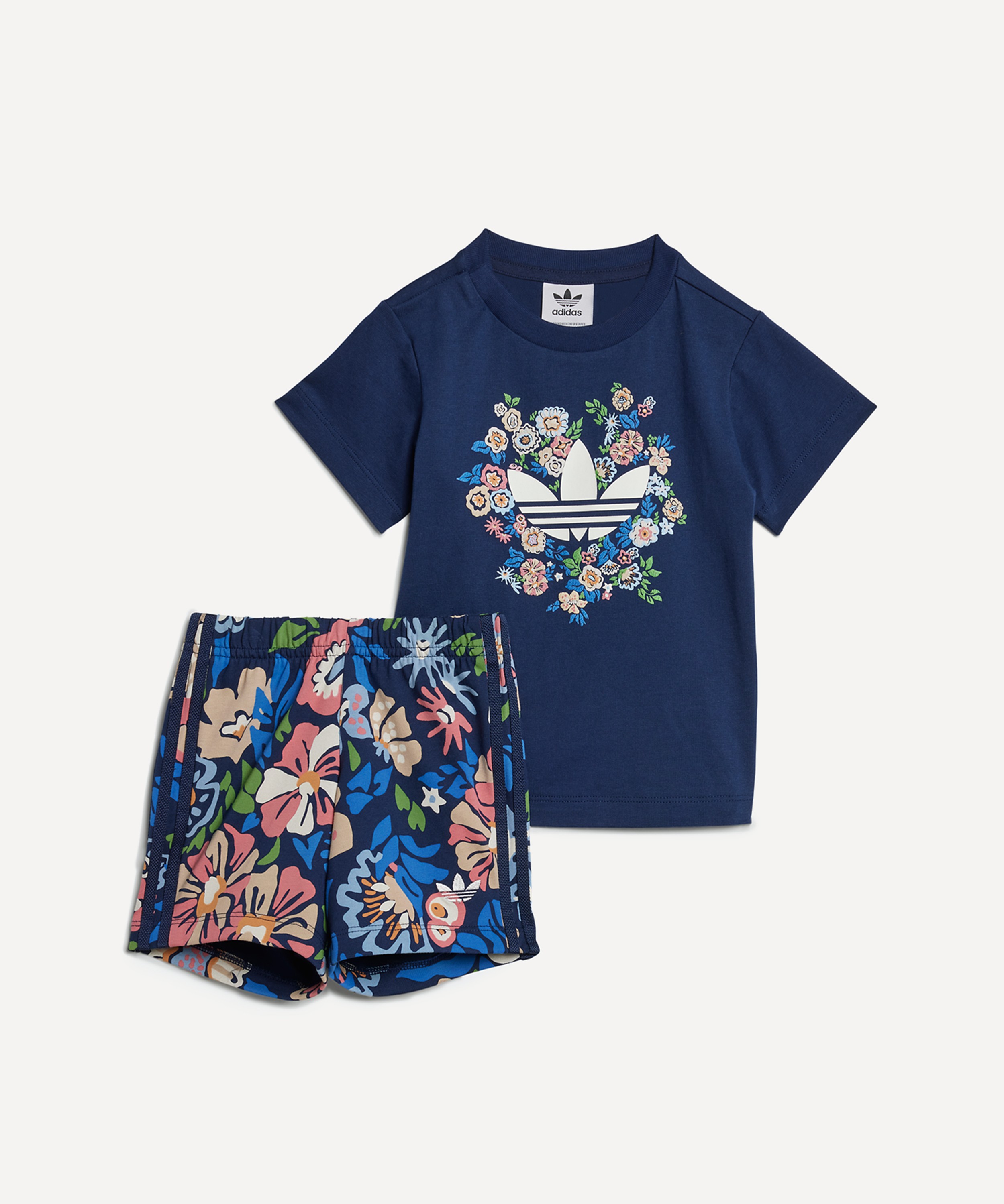 Adidas - x Liberty London Kids Short and Tee Set image number 0