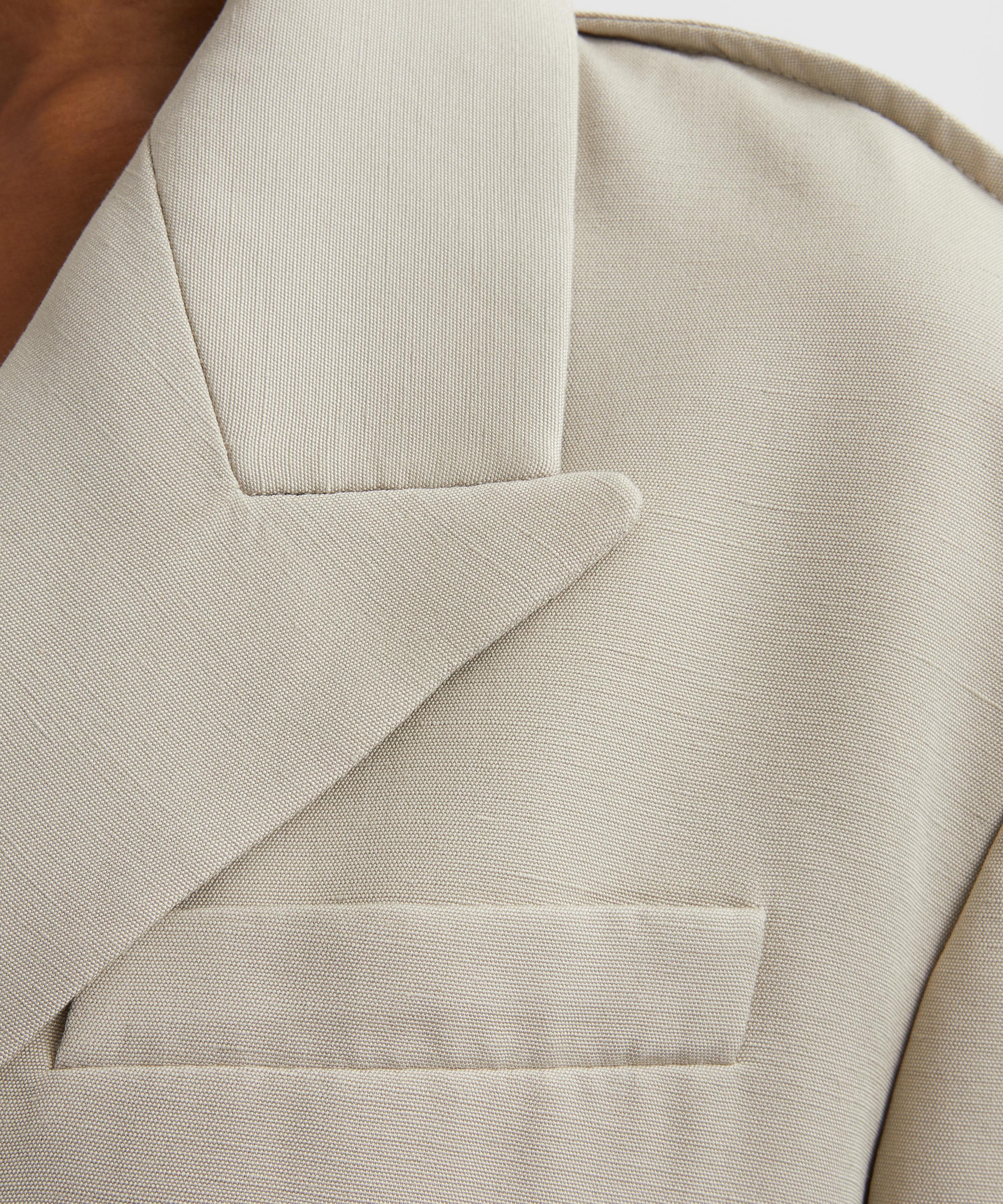JW Anderson - Cropped Rounded Tailored Jacket image number 4