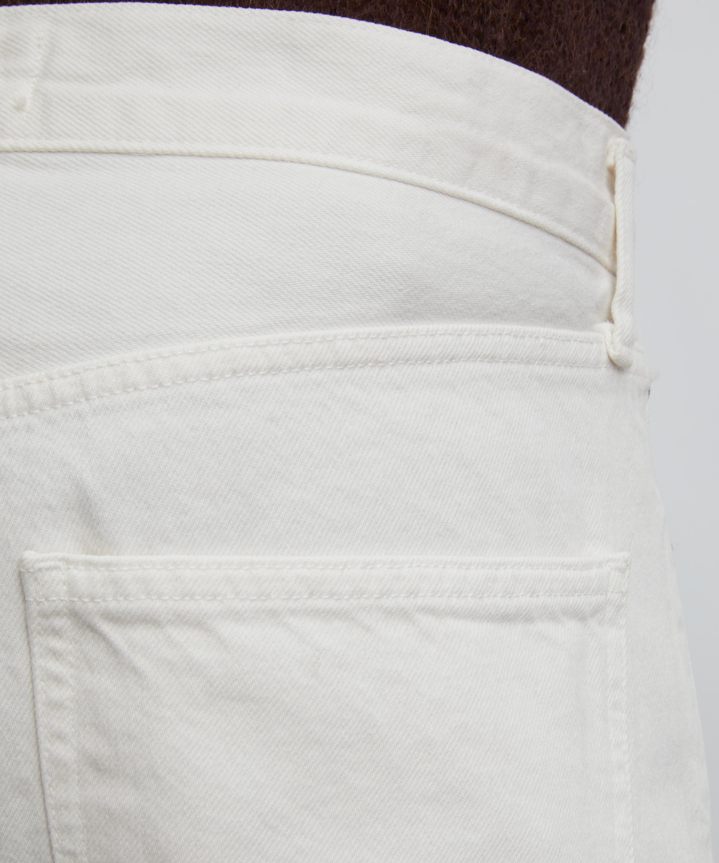 AGOLDE - 90s Crop Mid-Rise Straight Jeans in Fortune Cookie image number 4