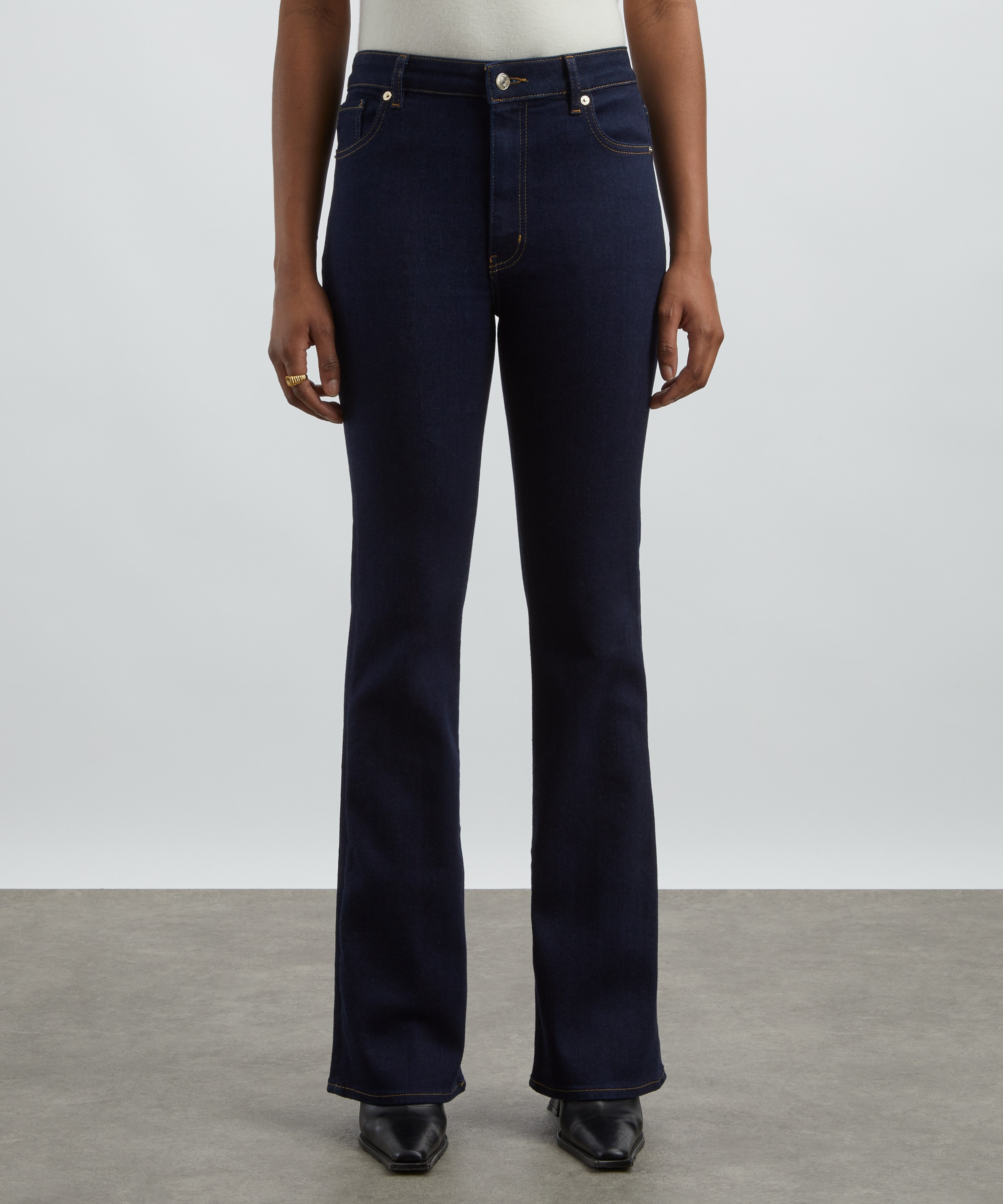 Frame - Reboot High-Rise Bootcut Jeans in Stargirl image number 2