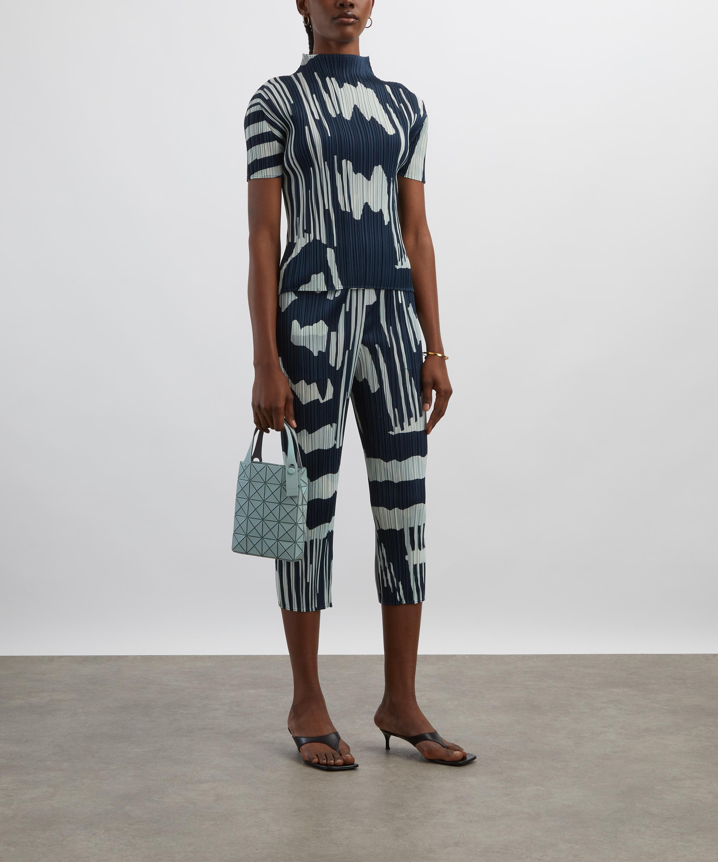 Pleats Please Issey Miyake - REFRACTION Cropped Trousers image number 1