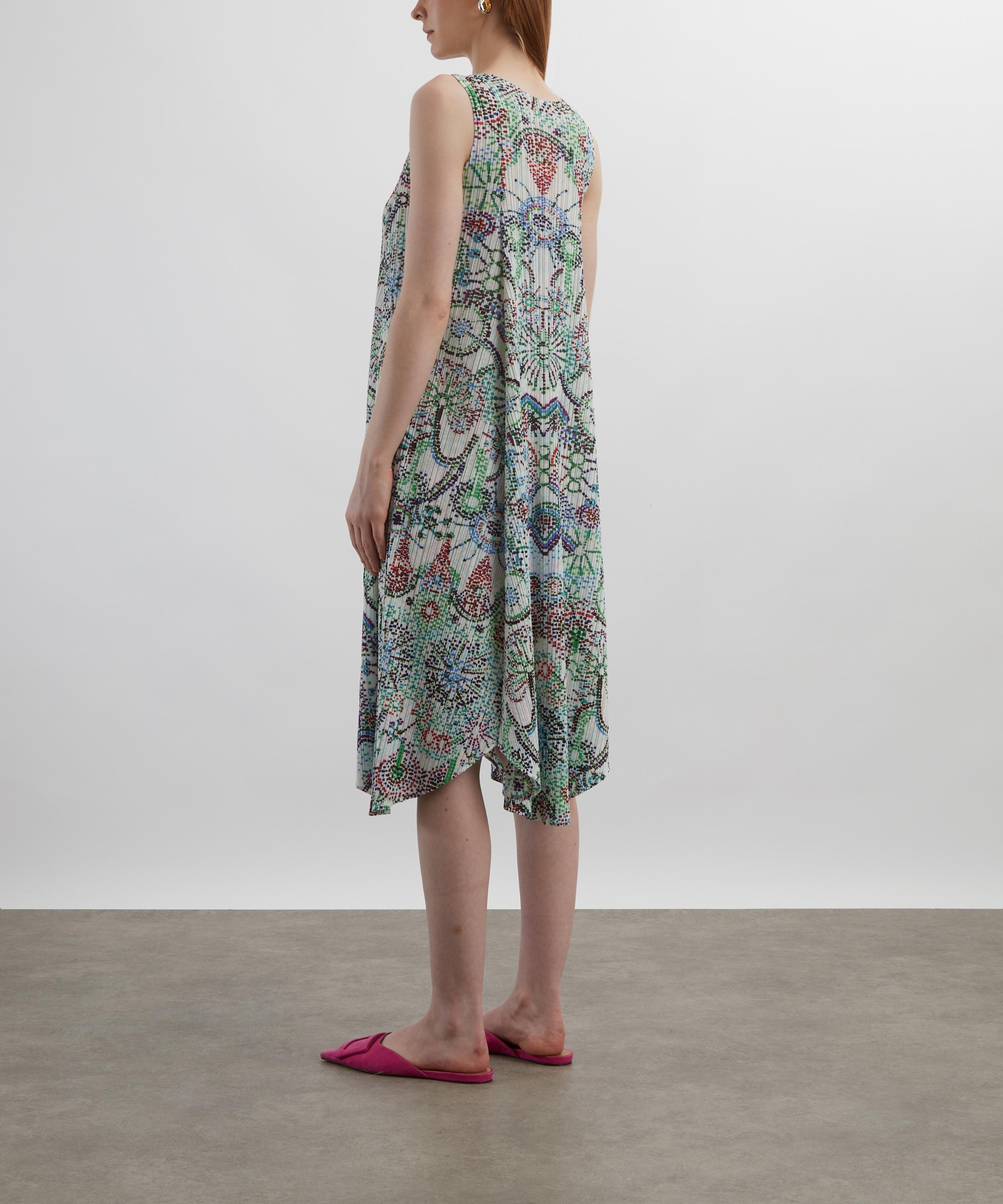 Pleats Please Issey Miyake - LIGHT FESTIVAL Pleated Midi Dress image number 3