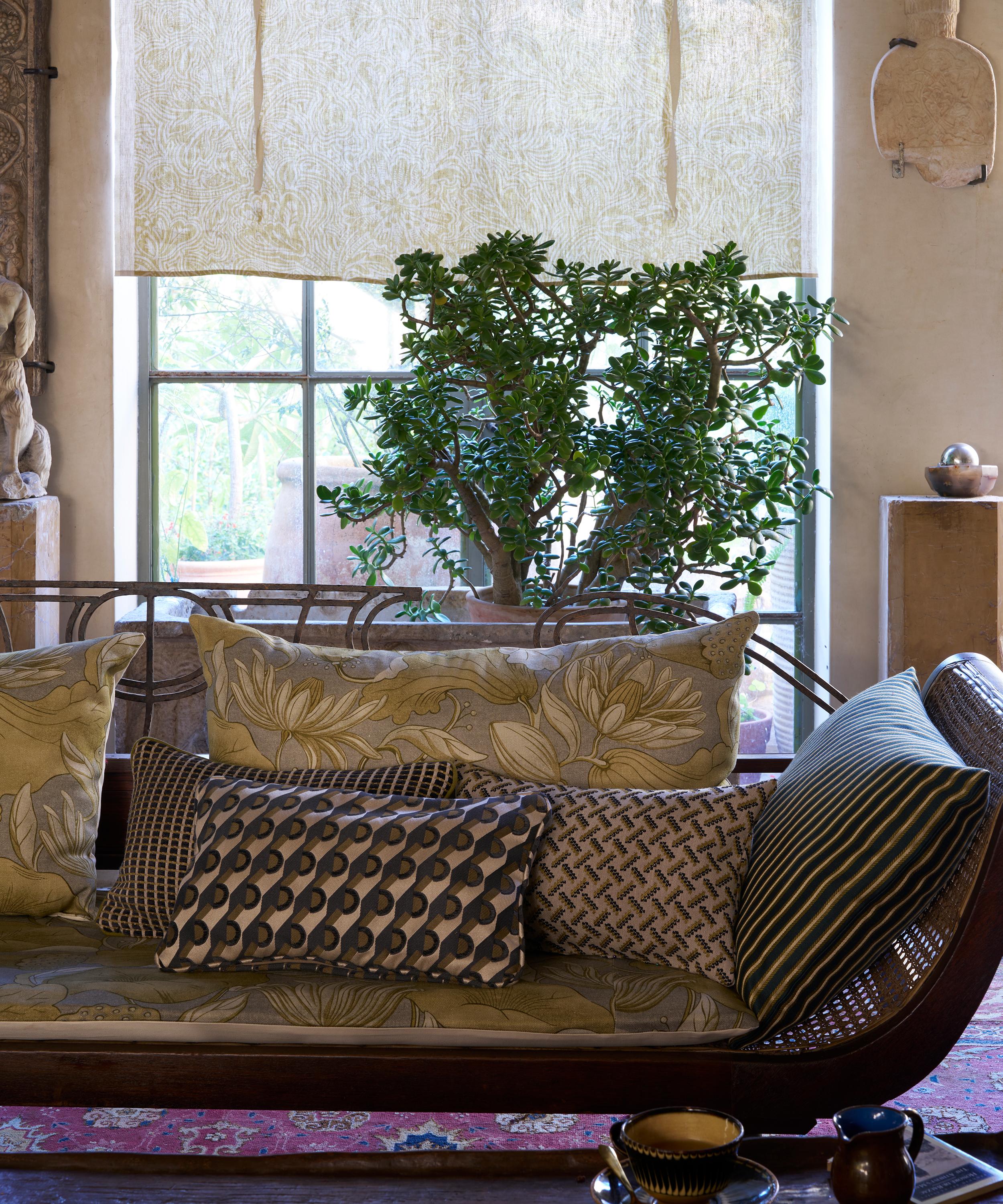 Liberty Fabrics - Wilde Lotus in Fennel image number 1