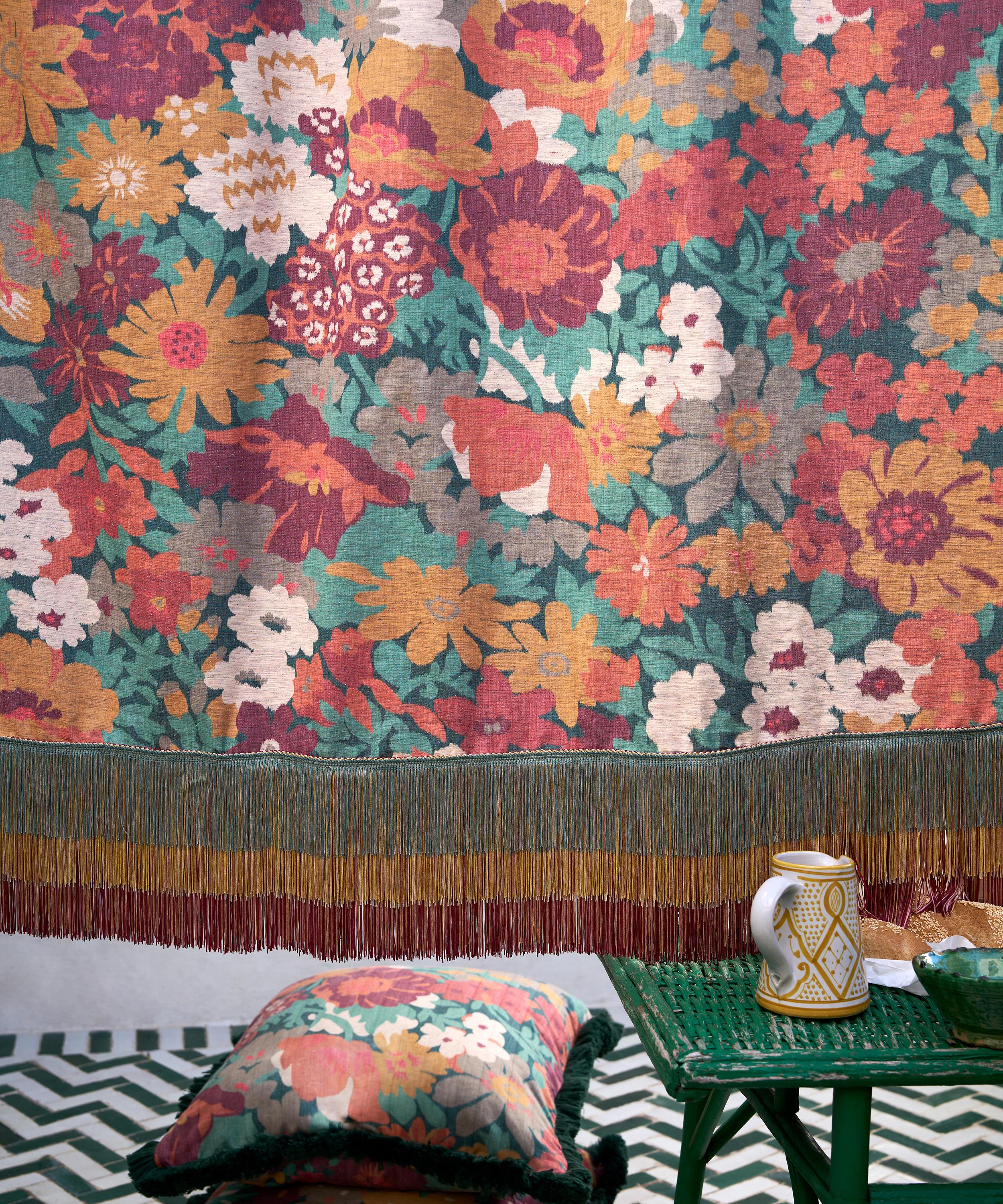 Liberty Interiors - Grand Thorpe in Lacquer image number 0