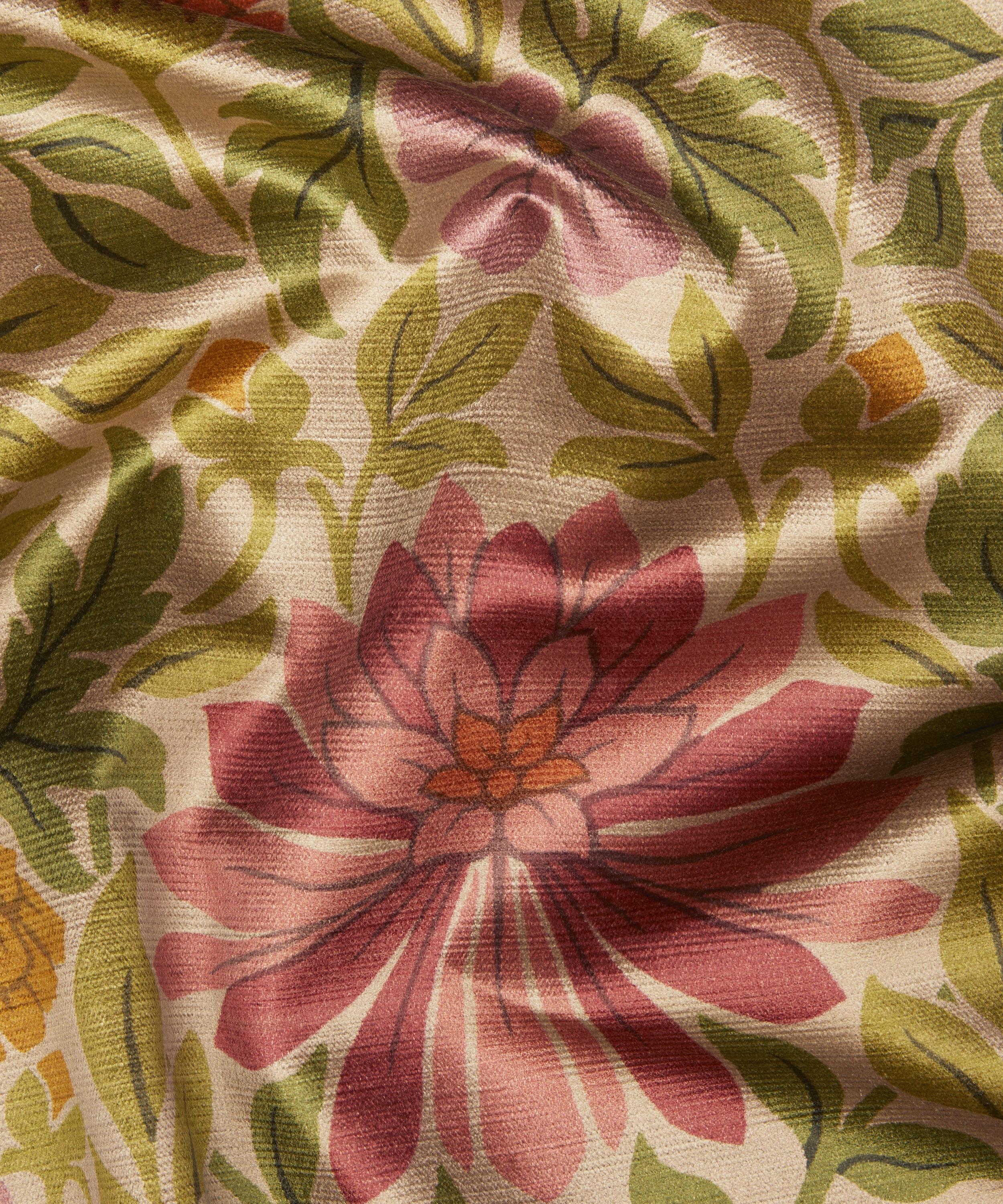 Liberty Interiors - Moon Garden Vintage Velvet in Lichen image number 5