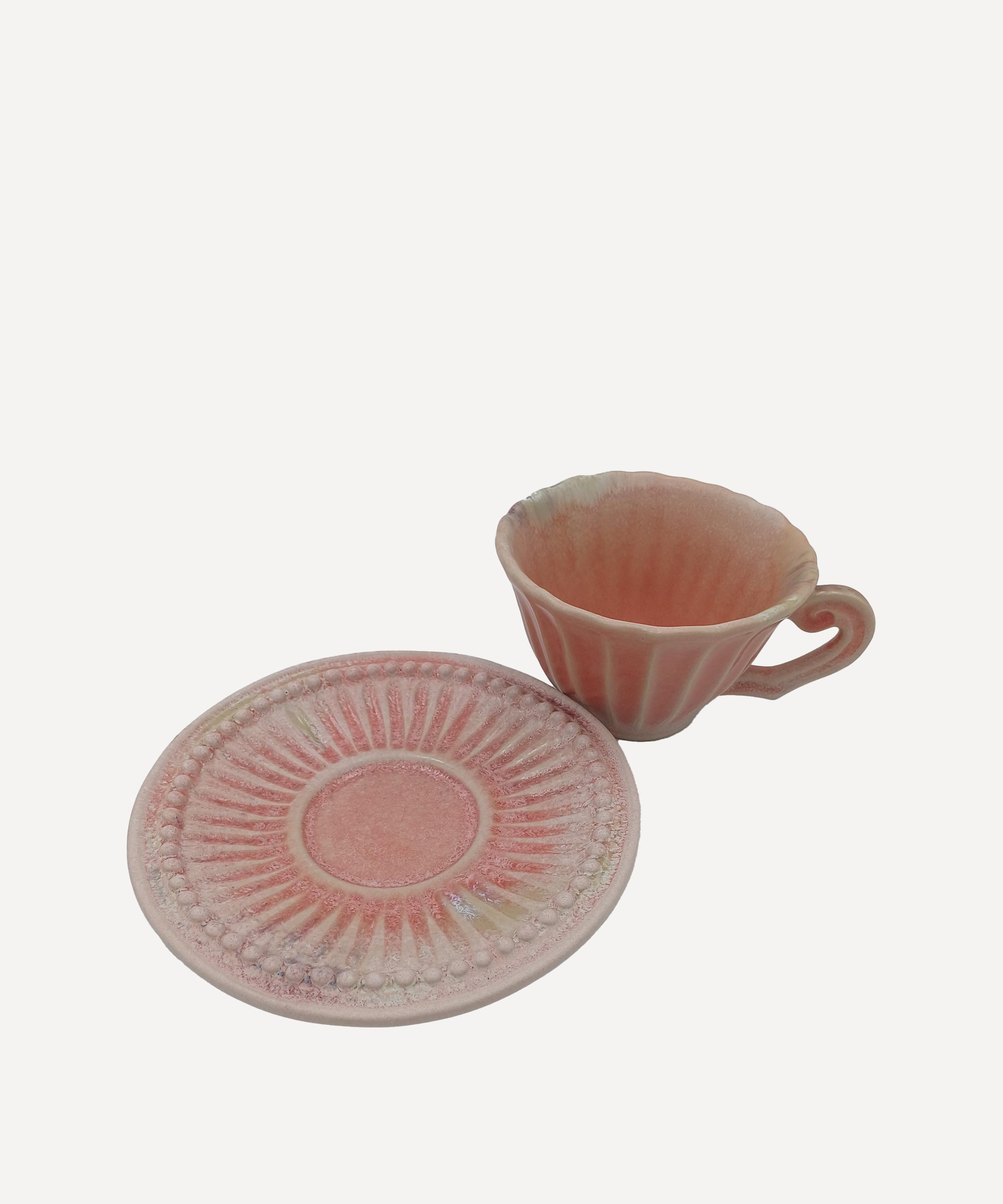 VBC - Scallop Teacup and Saucer image number 1