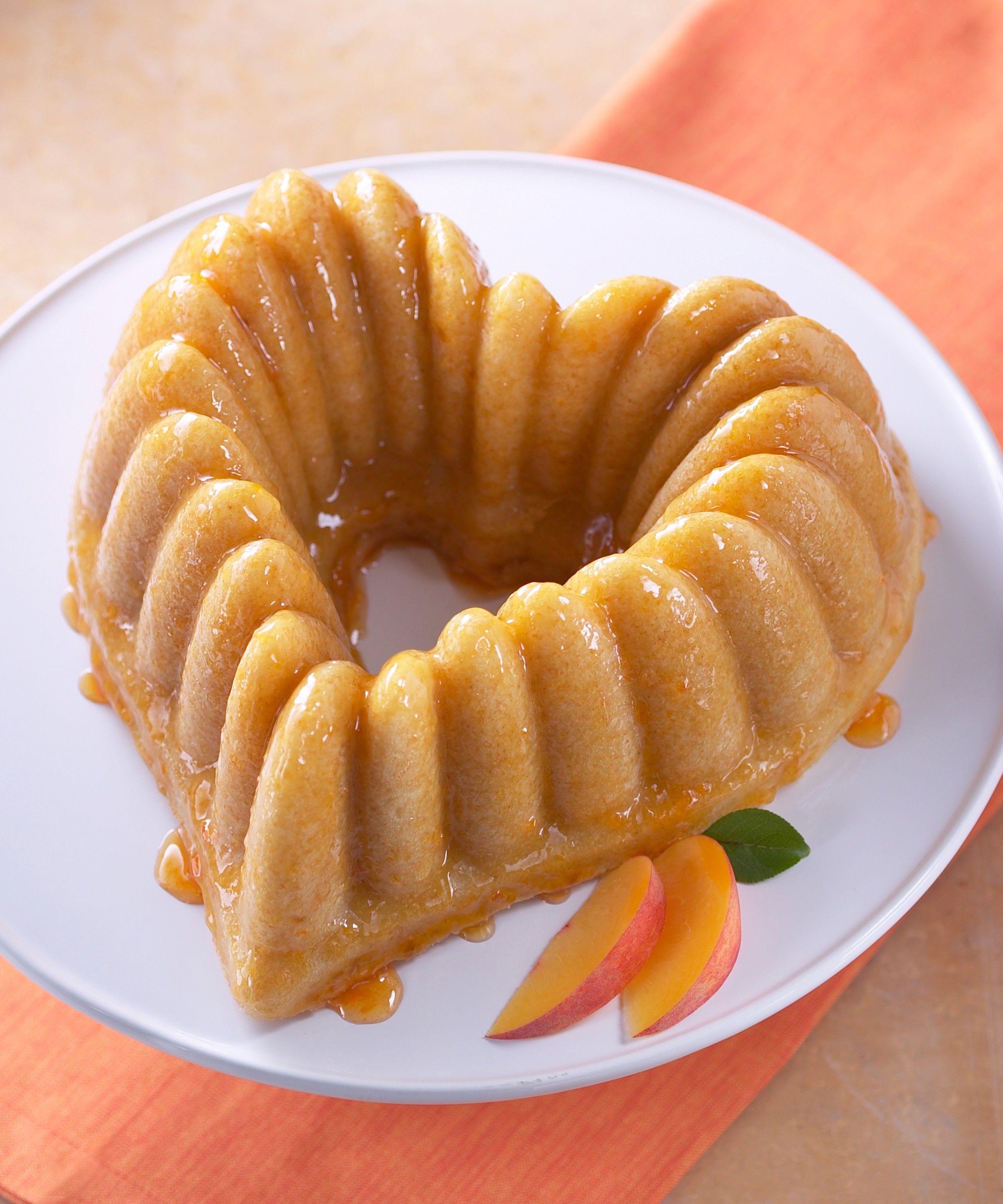 Nordic Ware - Elegant Heart Bundt® Pan image number 2