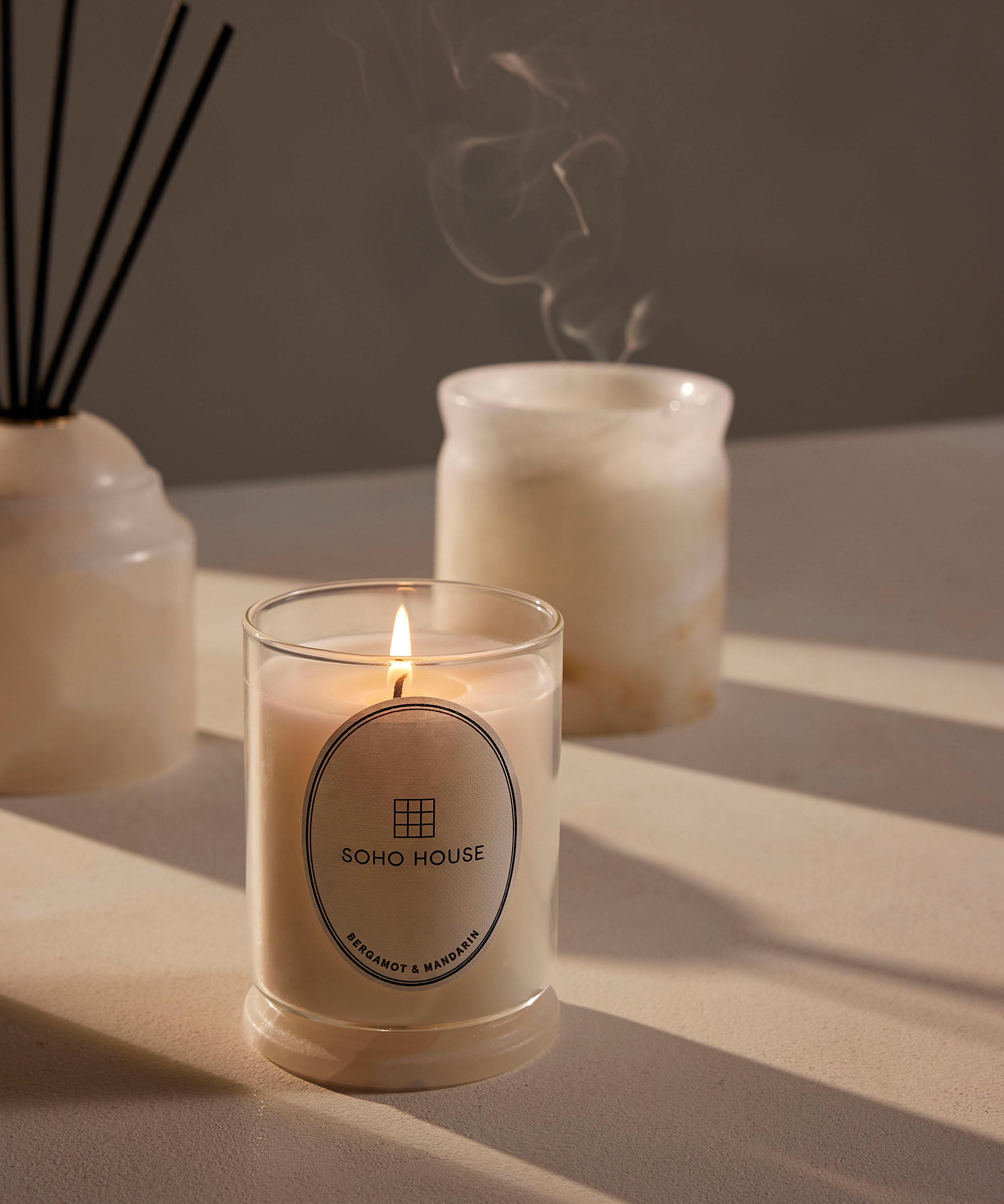 Soho Home - Bergamot Mandarin Zest Alabaster Diffuser 150ml image number 2