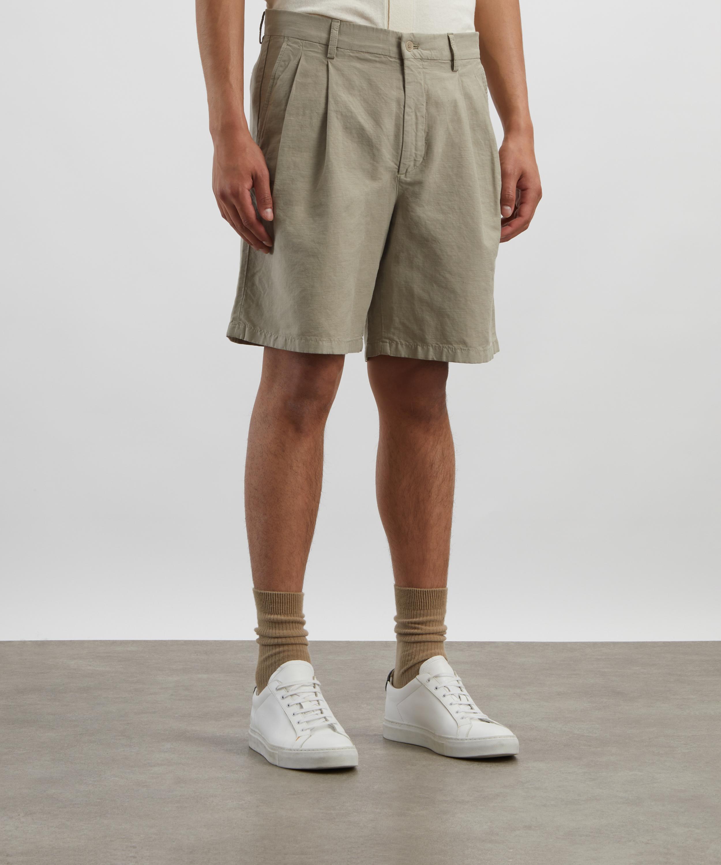 Norse Projects - Benn Travel Light Shorts image number 2