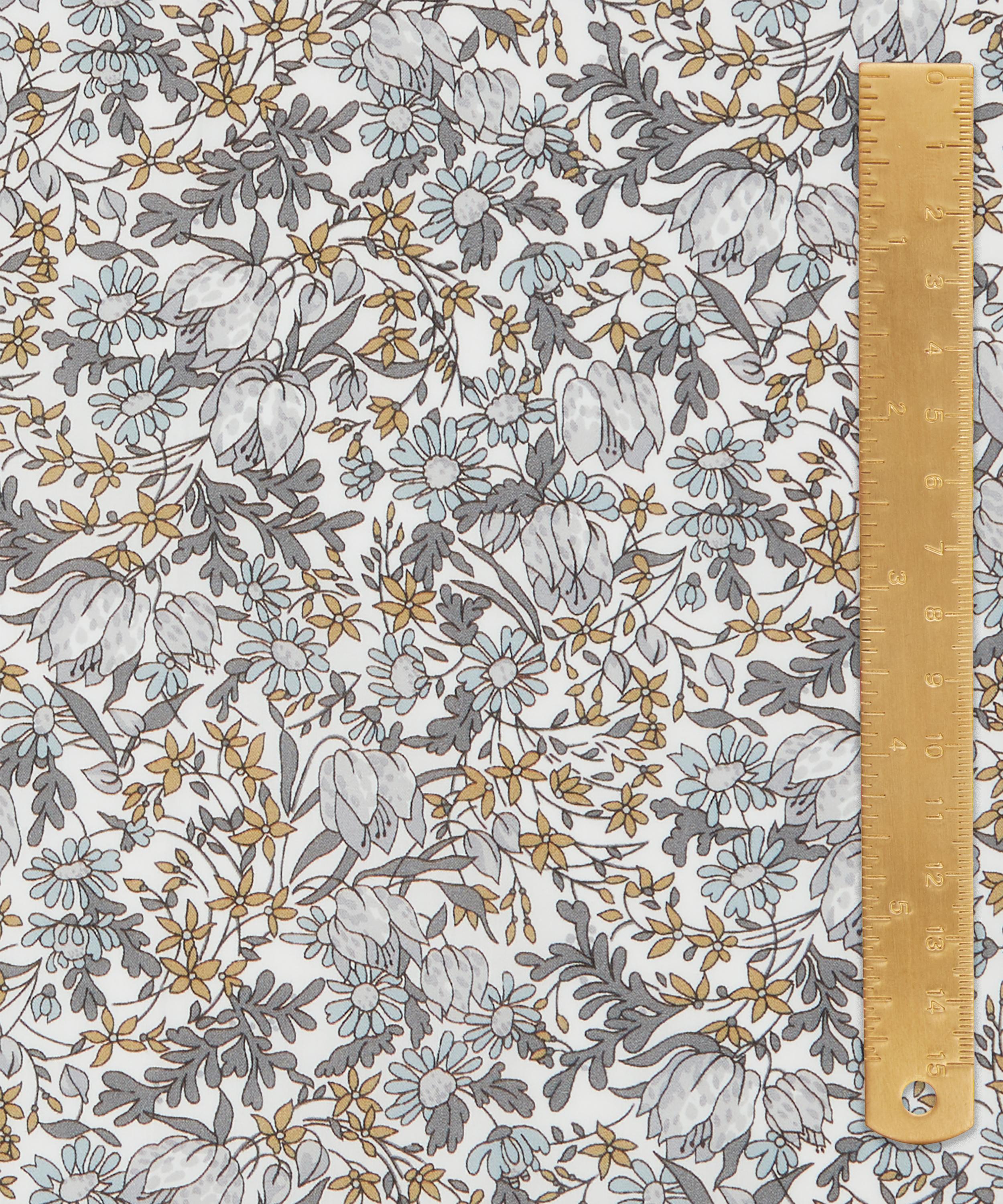 Liberty Fabrics - Francesca Tulip Tana Lawn™ Cotton image number 4