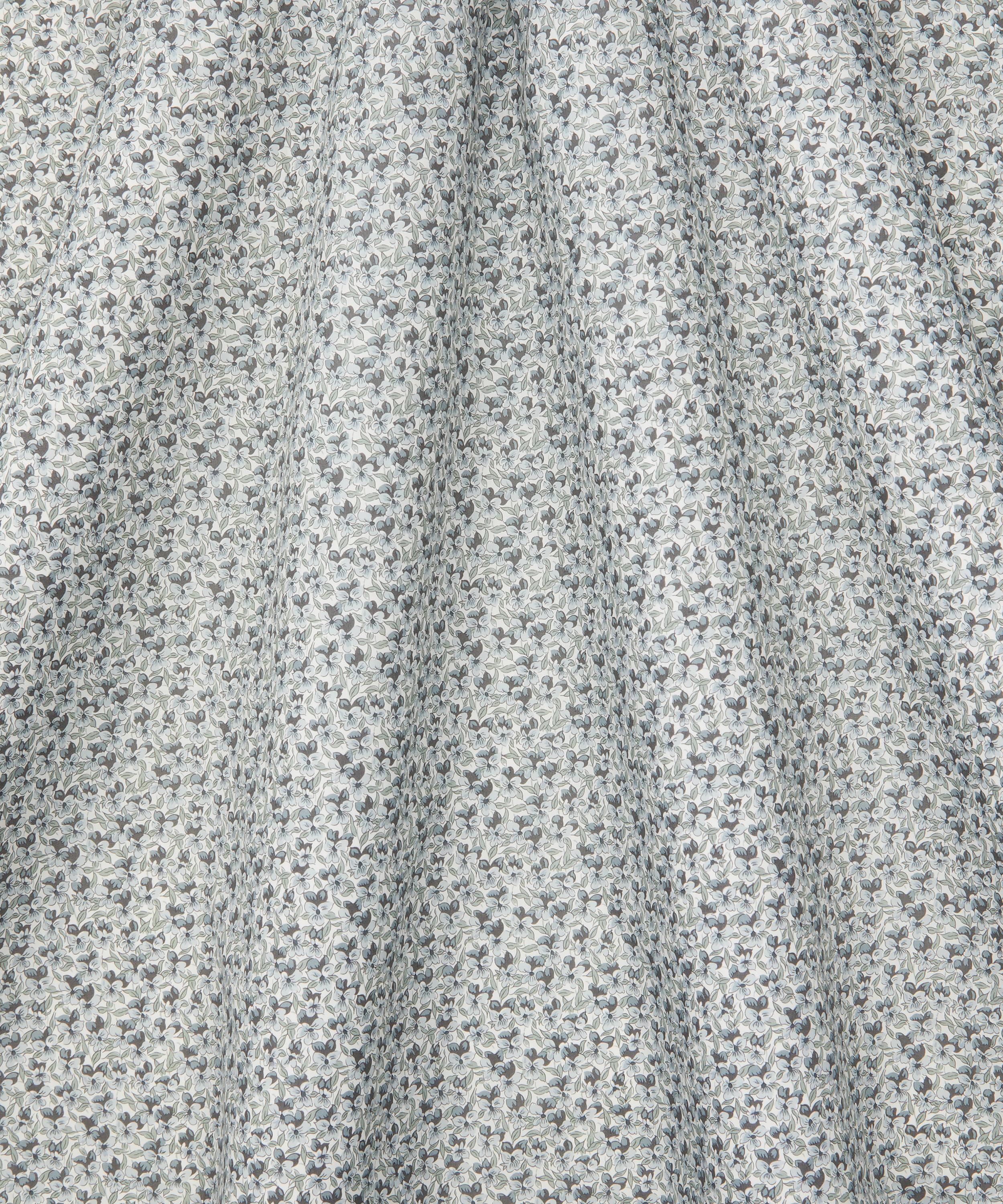 Liberty Fabrics - Aralia Pansy Tana Lawn™ Cotton image number 2