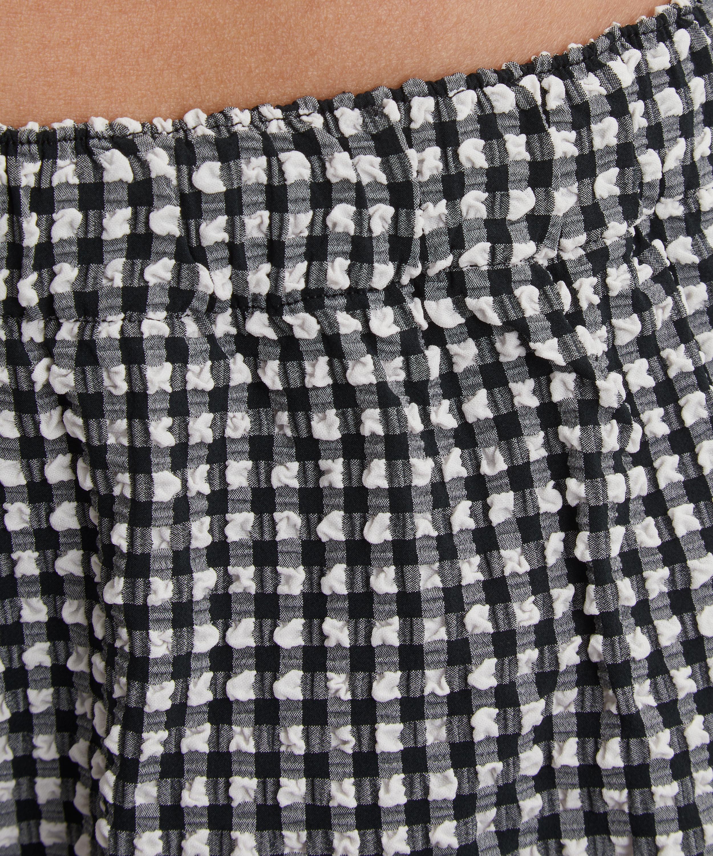 Hunza G - Black Gingham Seersucker Runner Shorts image number 4