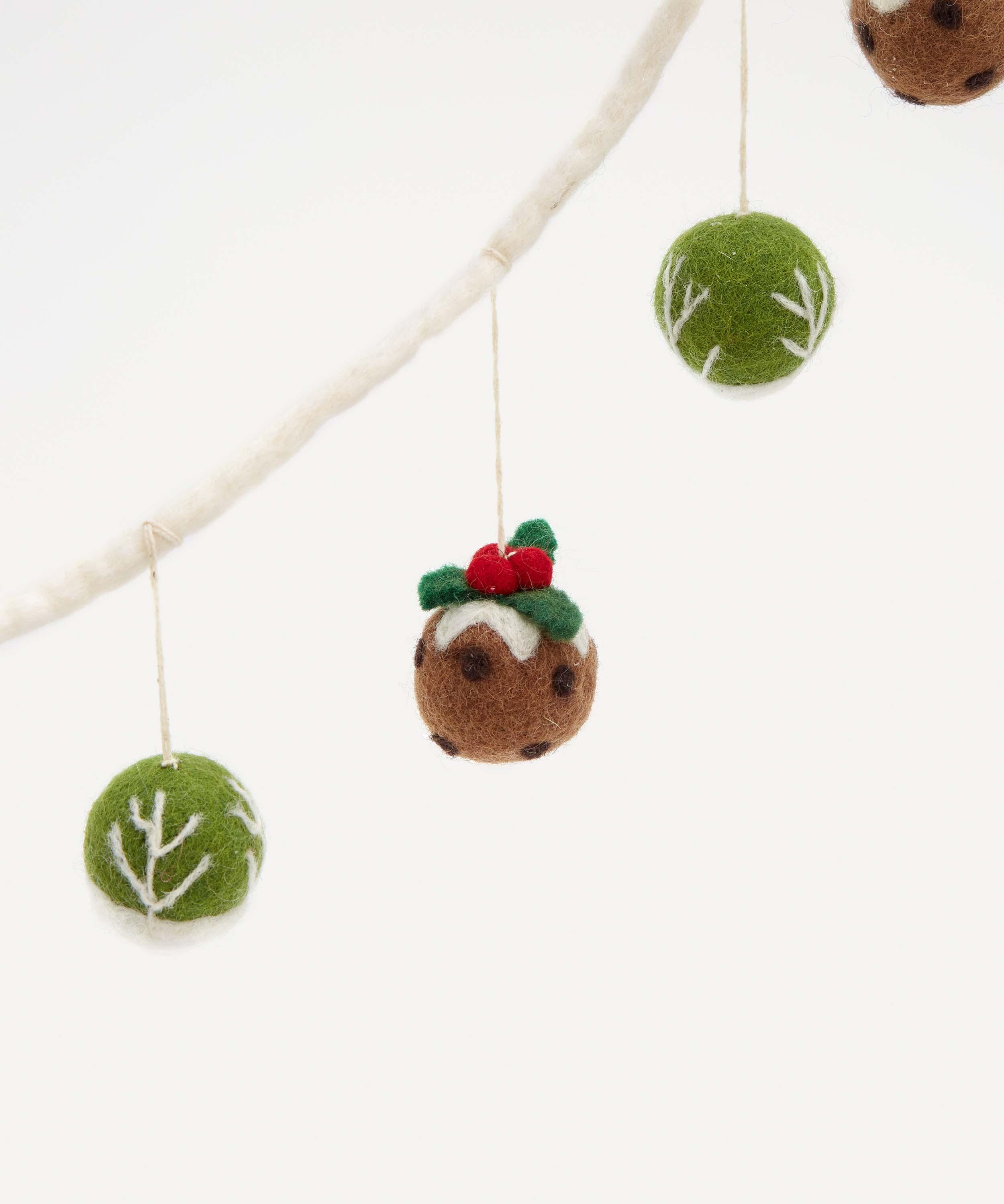 Christmas - Felt Brussel Sprout and Christmas Pudding Garland image number 1