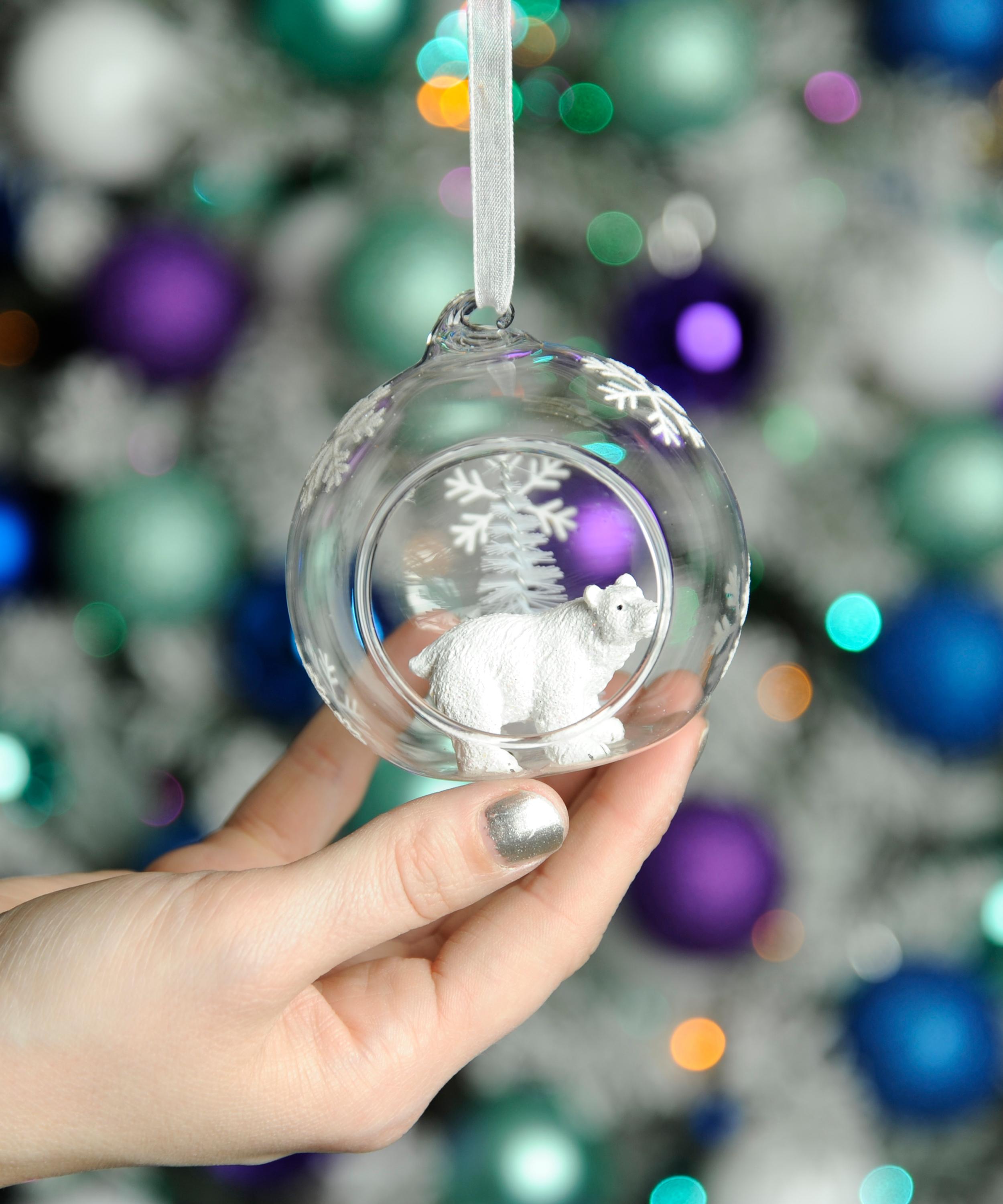 Christmas - Polar Bear Open Glass Bauble image number 2