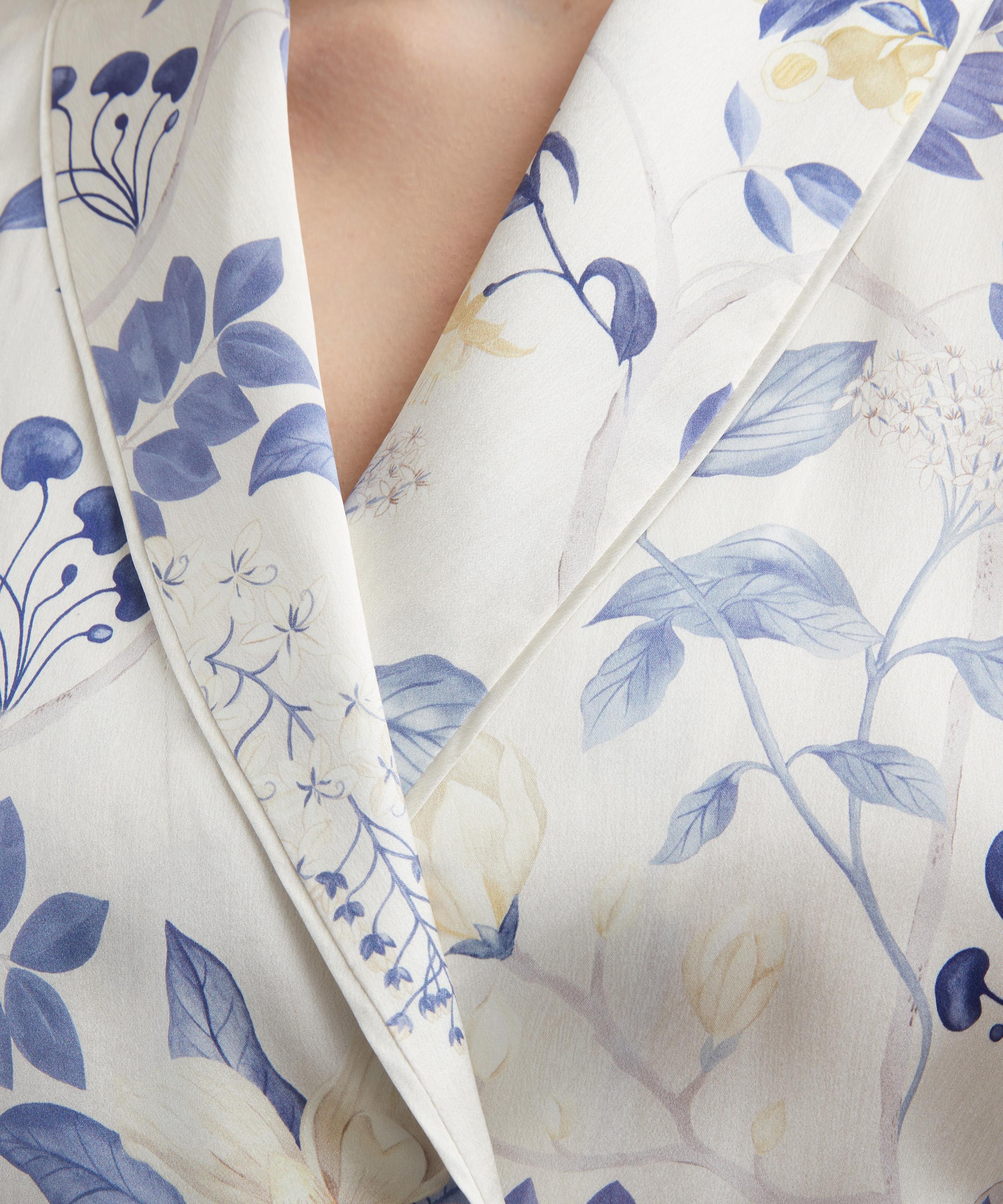 Liberty - Silk-Satin Robe in Magical Plants image number 4