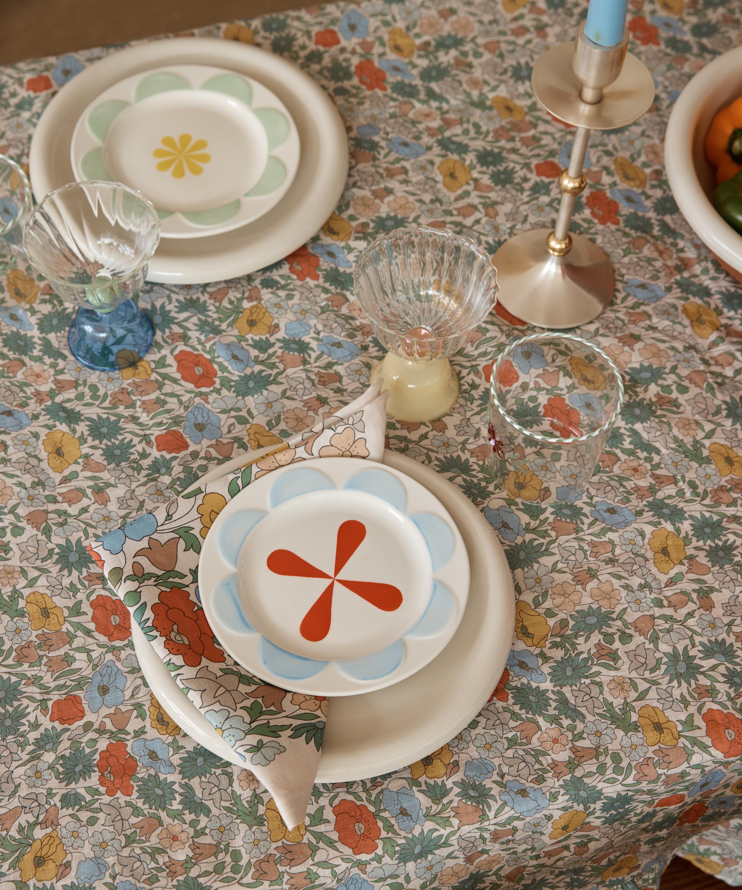 Liberty - Poppy Meadowfield 45x45cm Napkins Set of Two image number 1