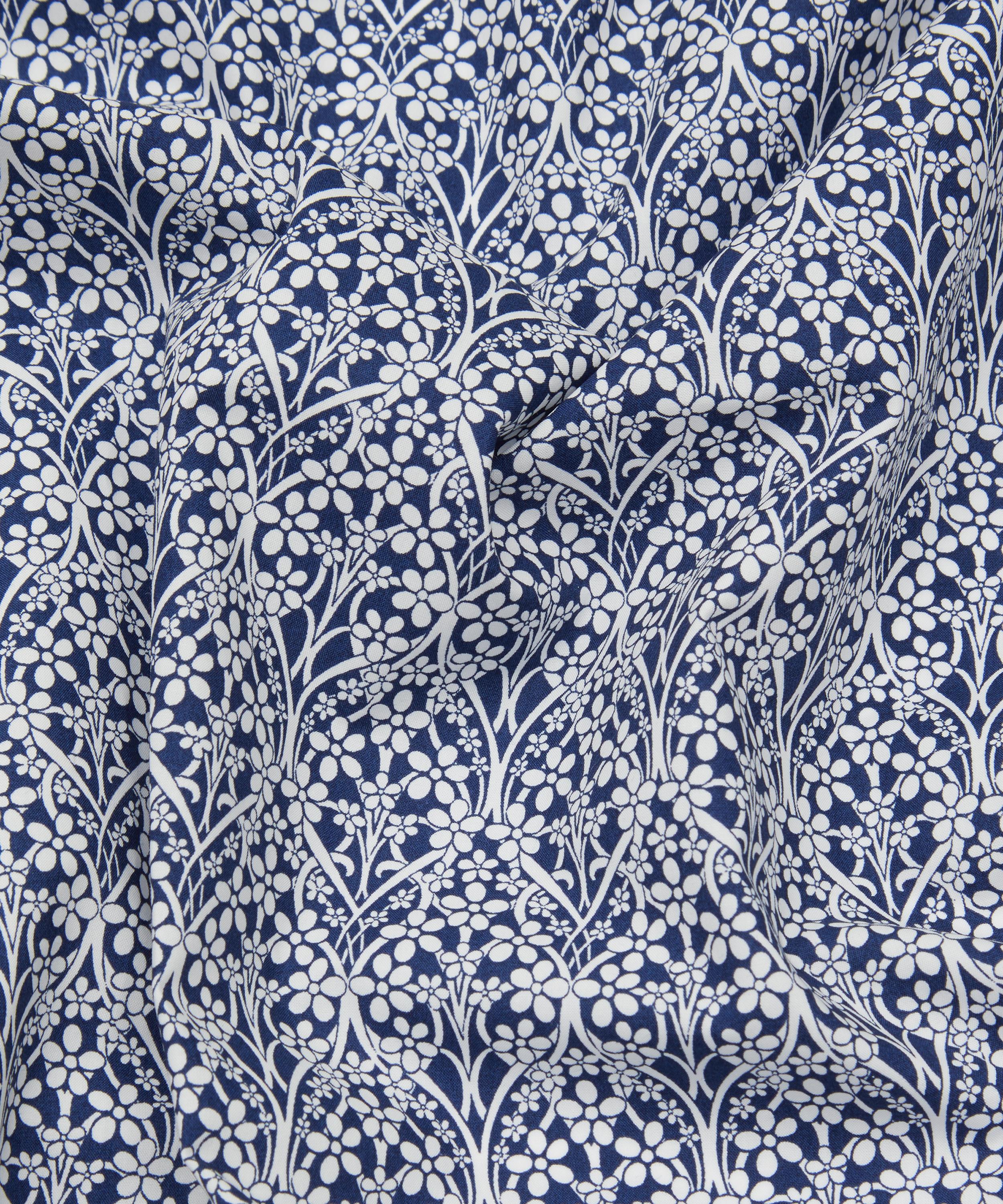Liberty Fabrics - Iona Star Cotton Poplin image number 3