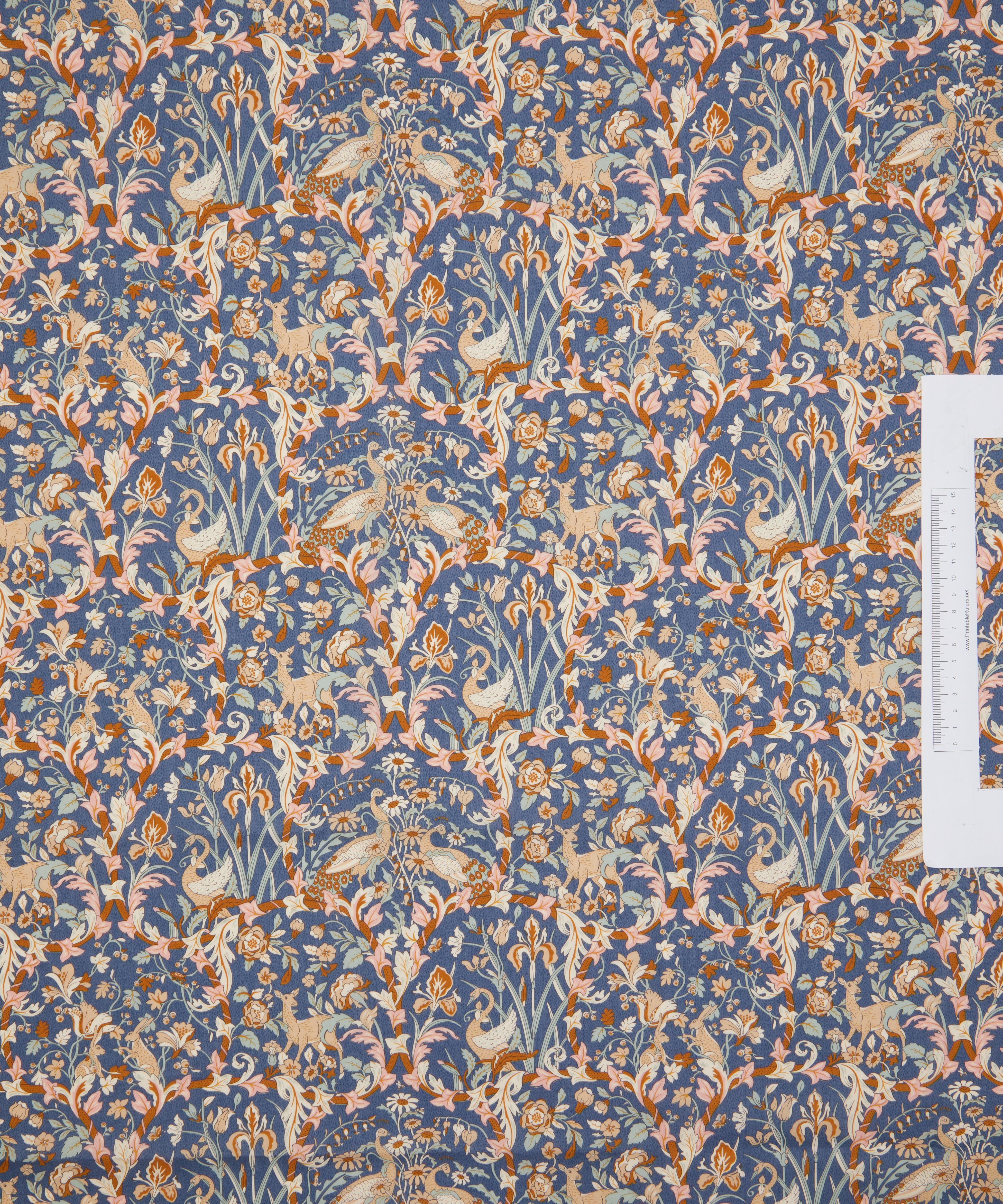 Liberty Fabrics - Joan Tana Lawn™ Cotton image number 4