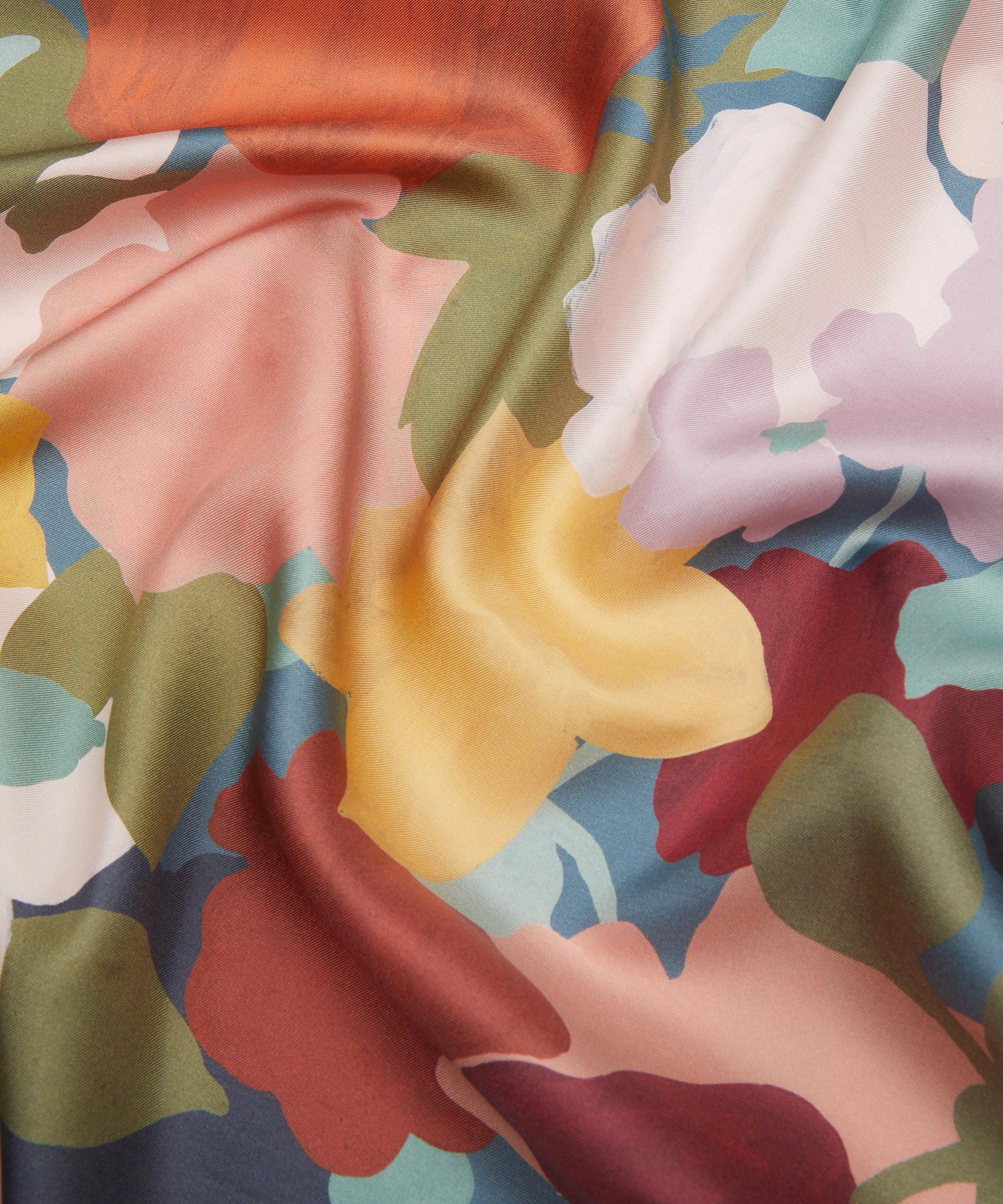 Liberty Fabrics - Marinas Tea Garden Silk Twill image number 4