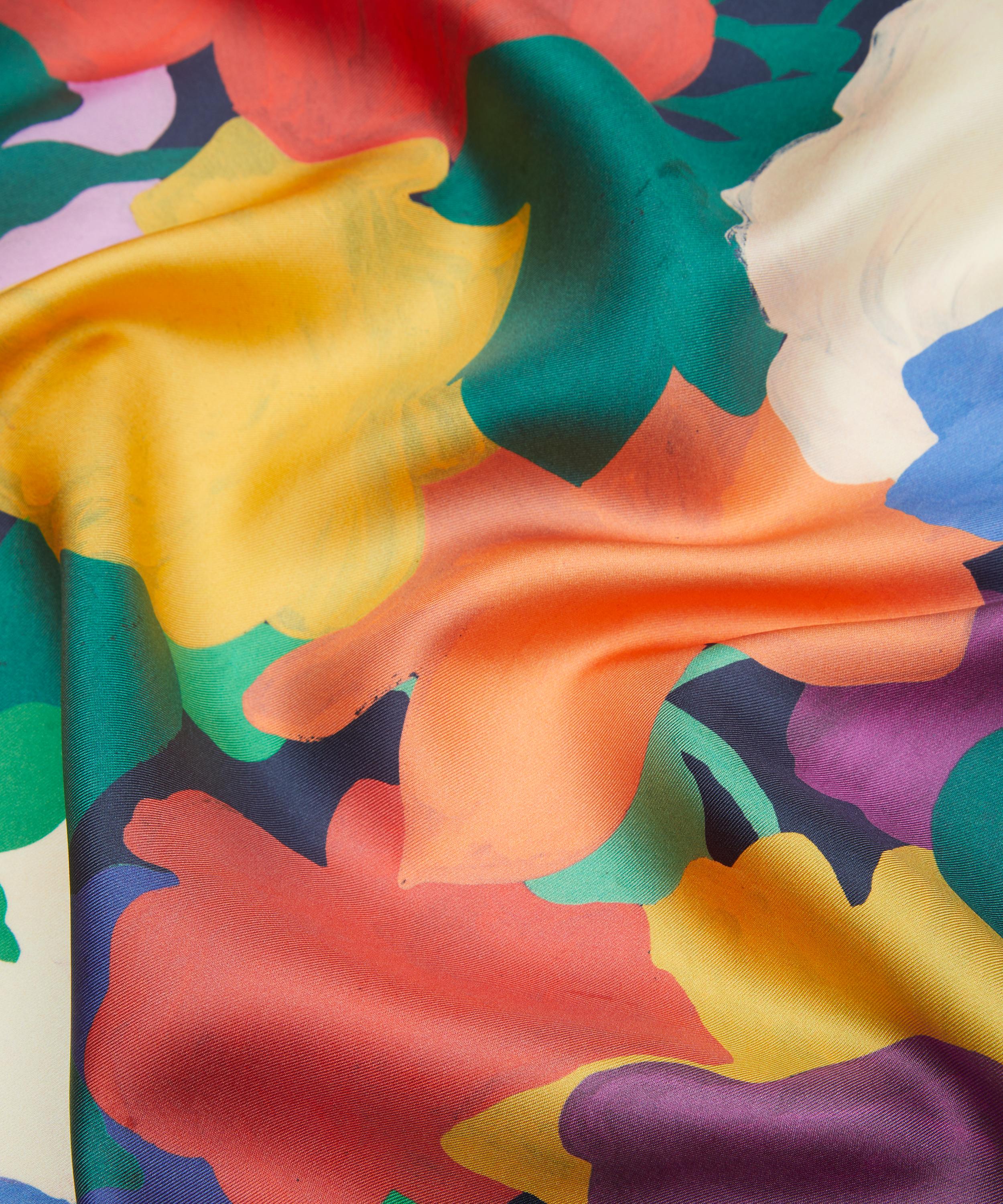 Liberty Fabrics - Marinas Tea Garden Silk Twill image number 3