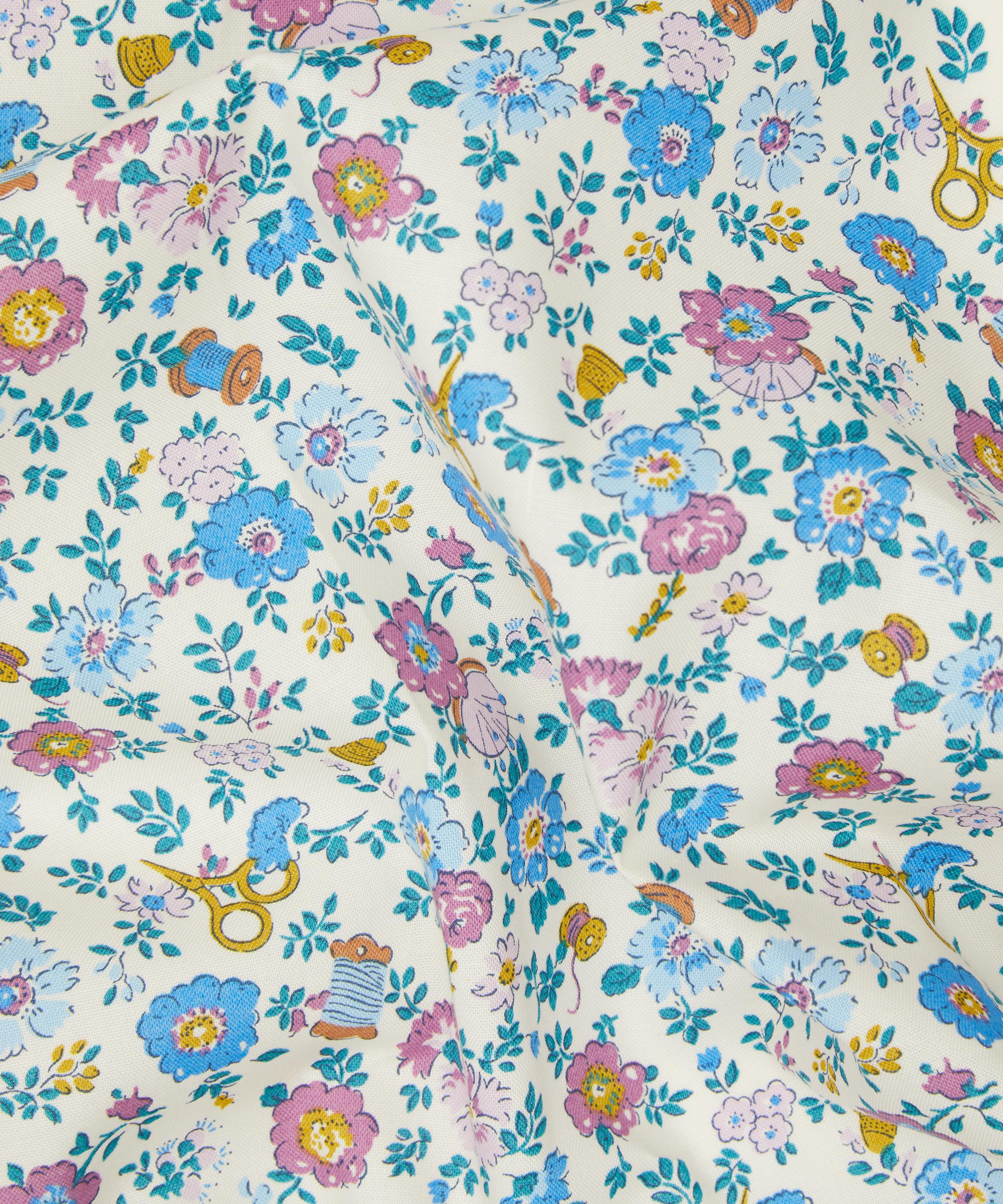 Liberty Fabrics - Haberdashery Floral Lasenby Quilting Cotton image number 3