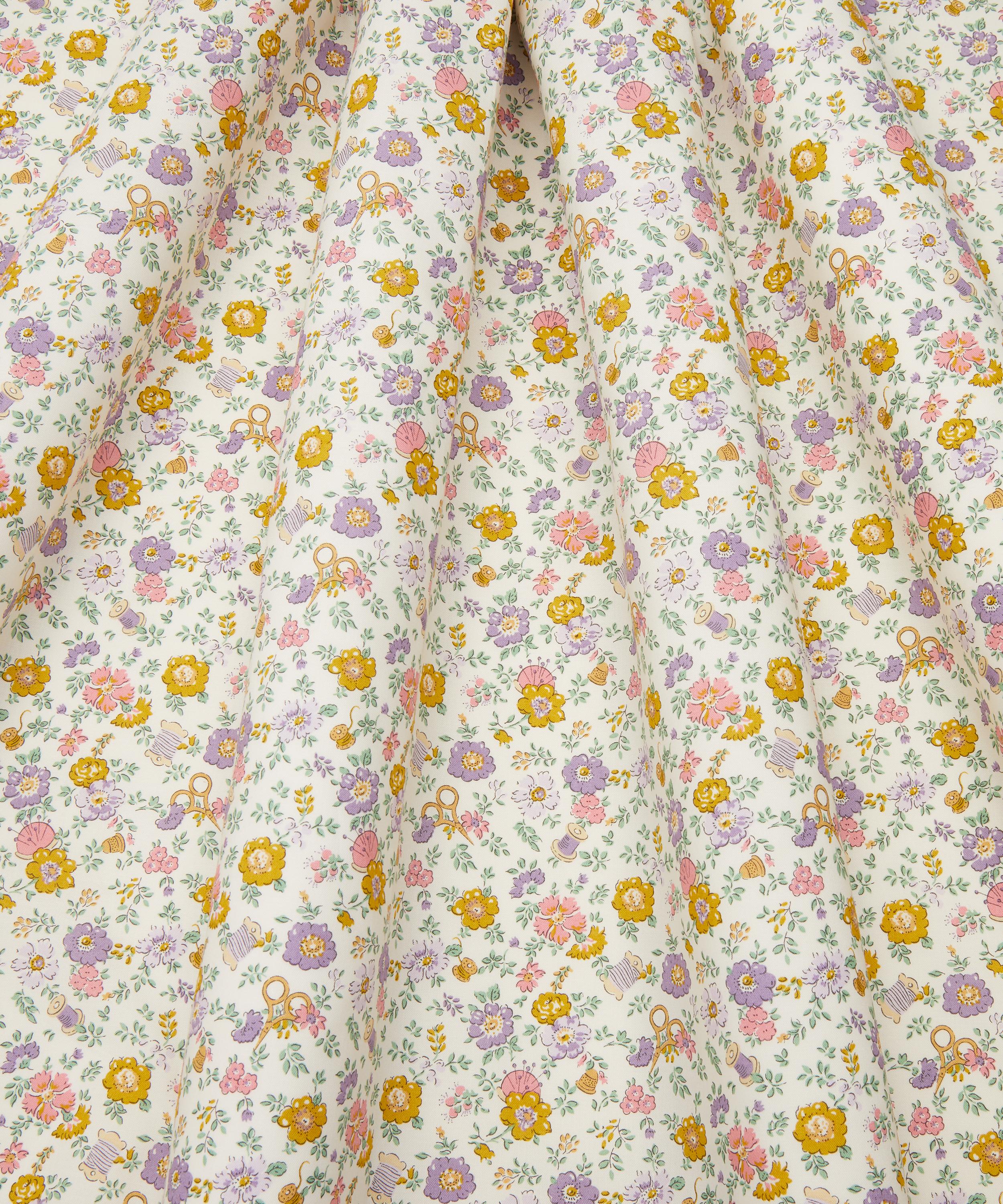 Liberty Fabrics - Haberdashery Floral Lasenby Quilting Cotton image number 2