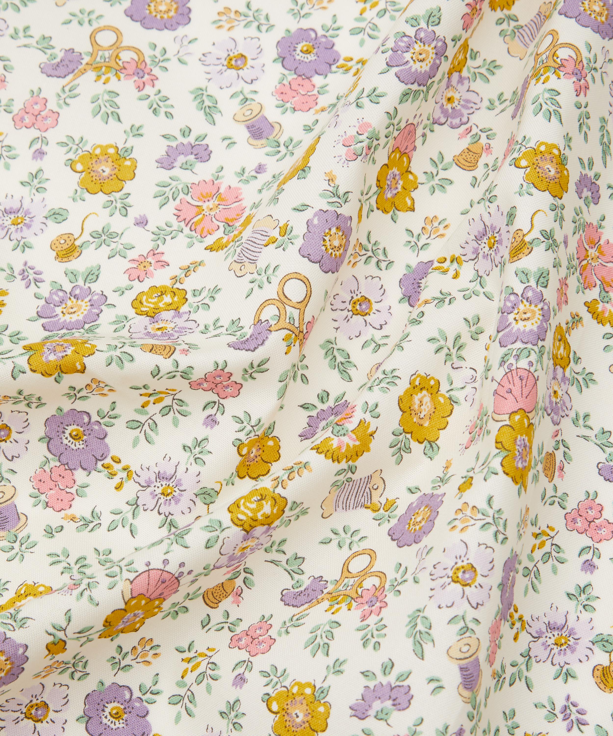 Liberty Fabrics - Haberdashery Floral Lasenby Quilting Cotton image number 3