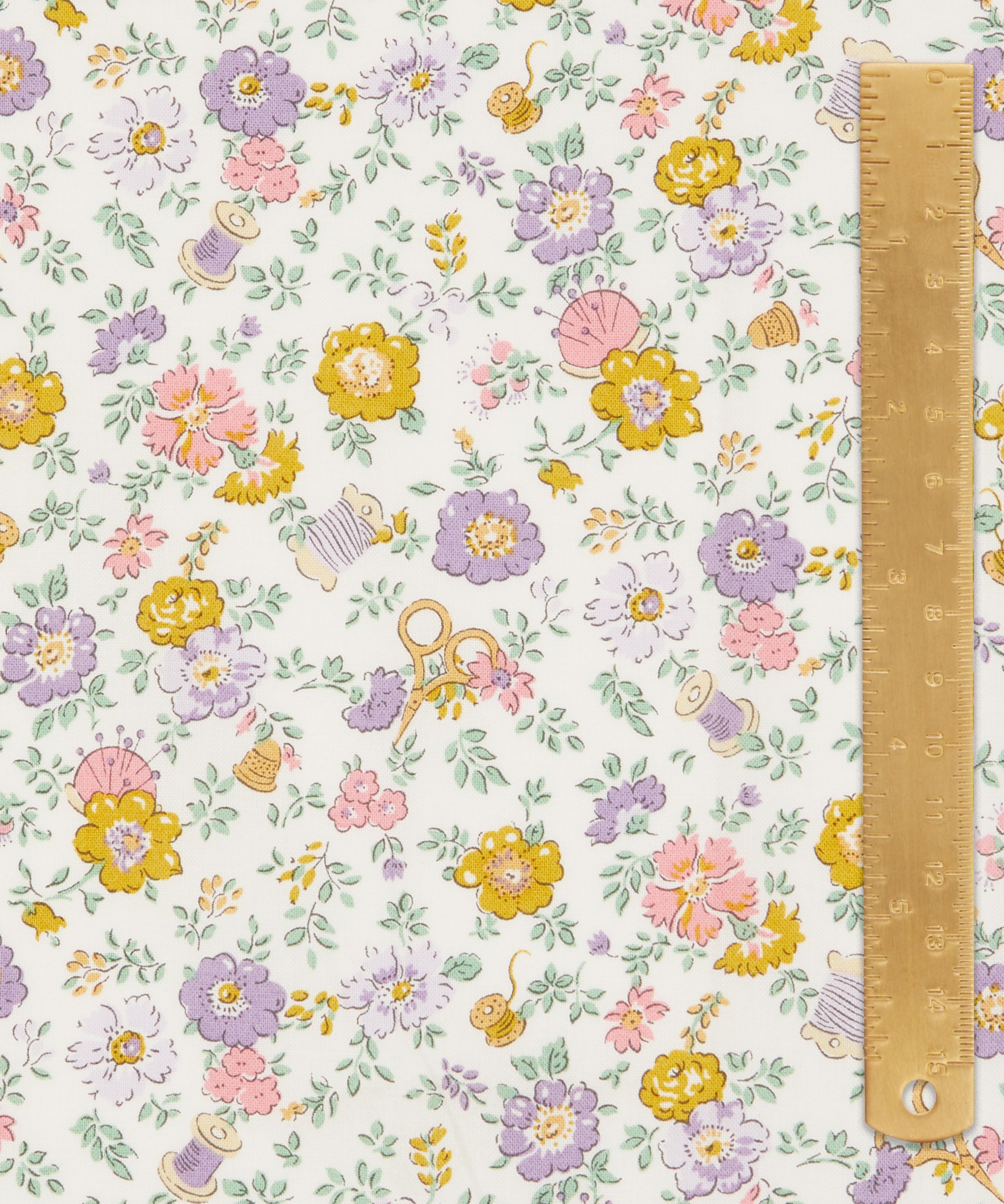Liberty Fabrics - Haberdashery Floral Lasenby Quilting Cotton image number 4