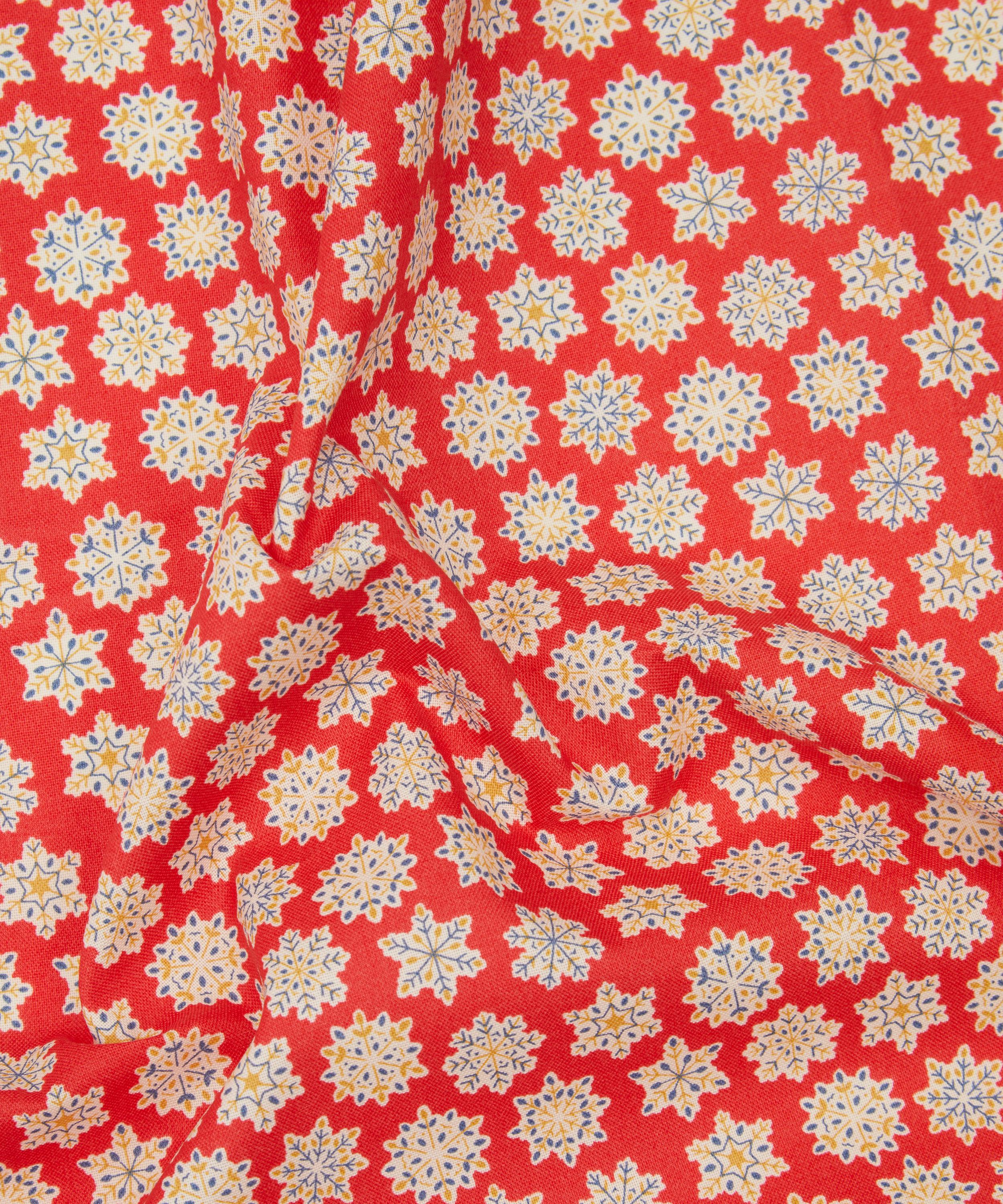 Liberty - Snow Season Lasenby Quilting Cotton image number 3