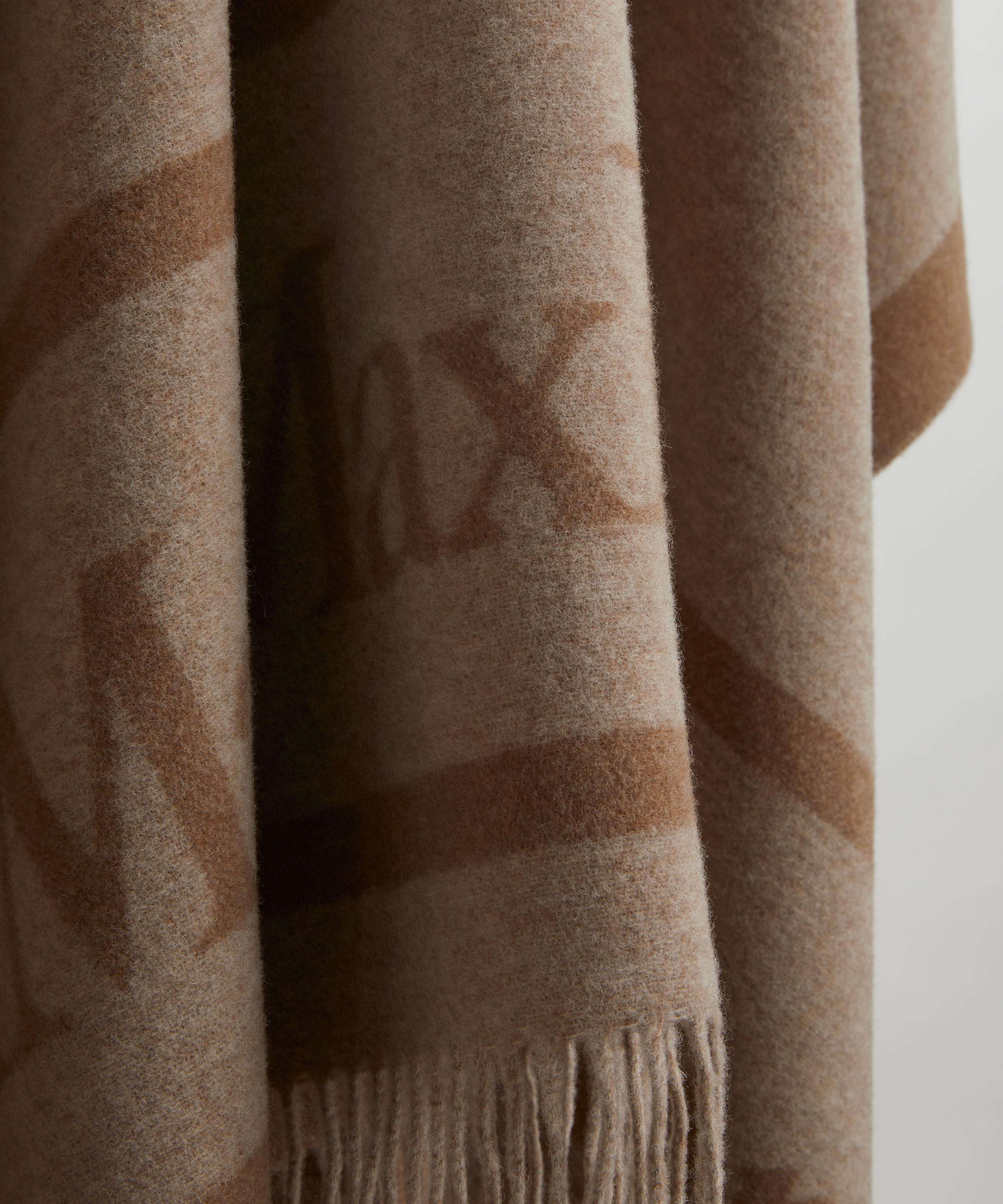 Max Mara - Beige Jacquard Wool Poncho image number 4