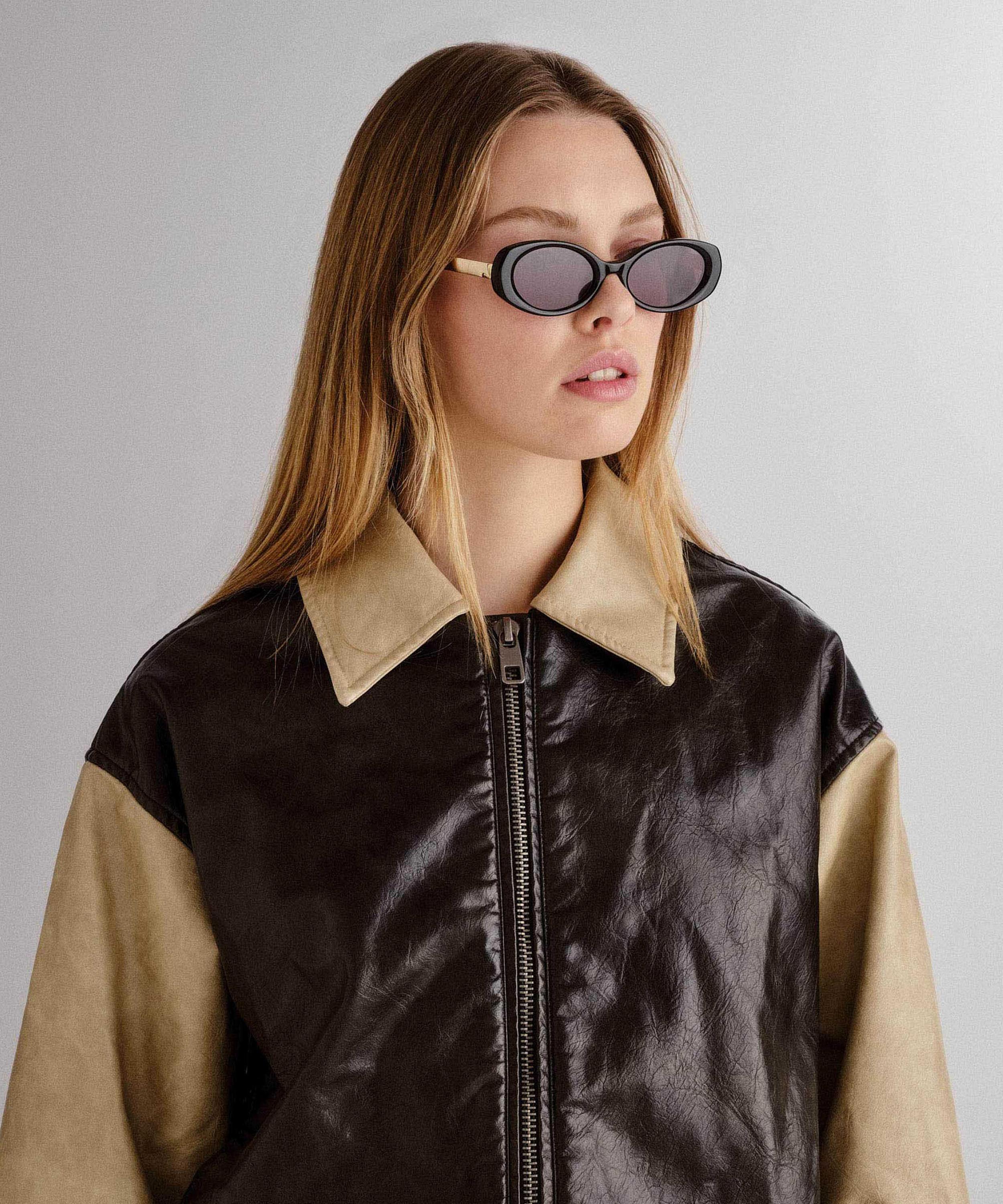 Luv Lou - Honey Oval Sunglasses image number 1