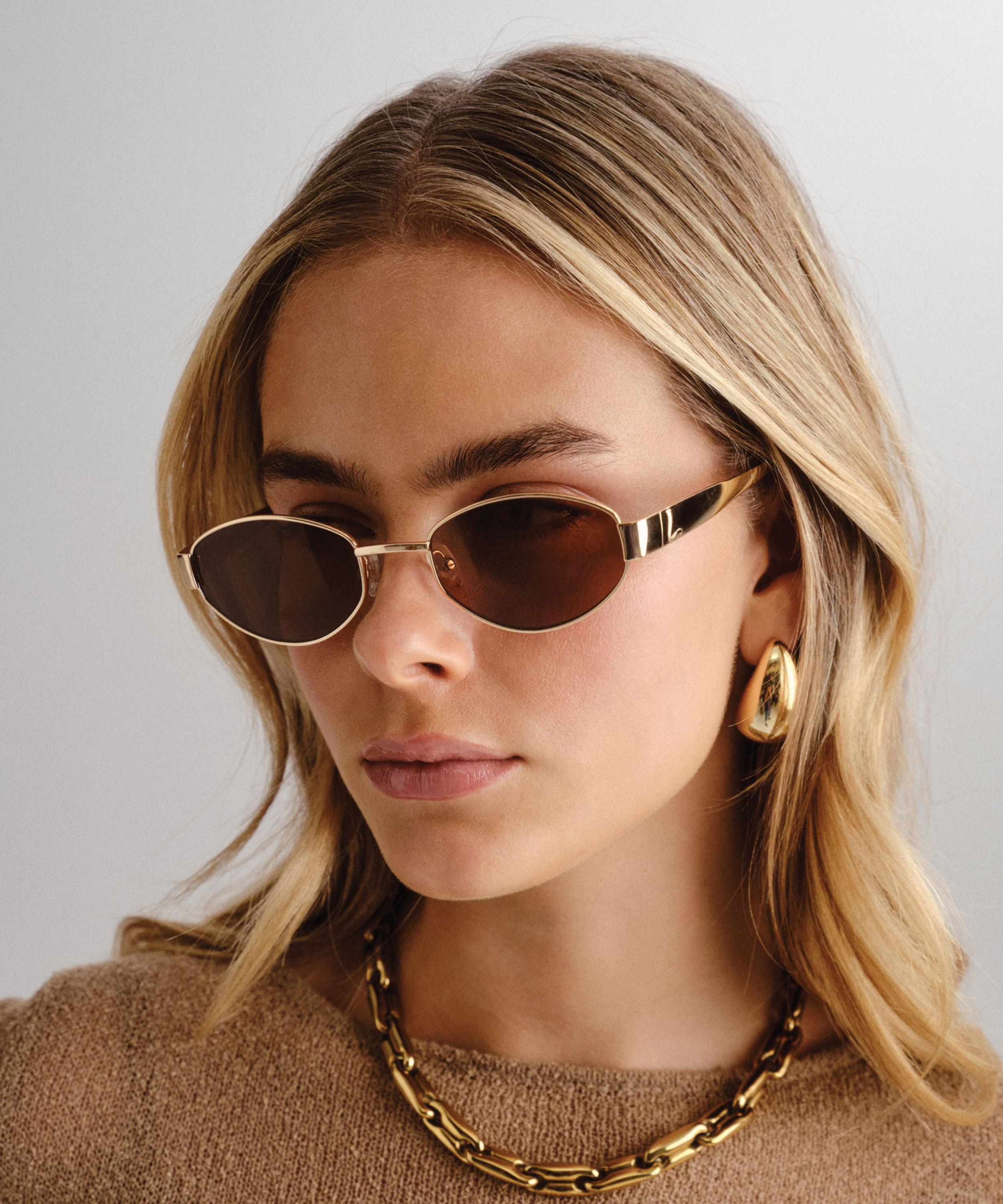 Luv Lou - Boston Oval Sunglasses image number 1