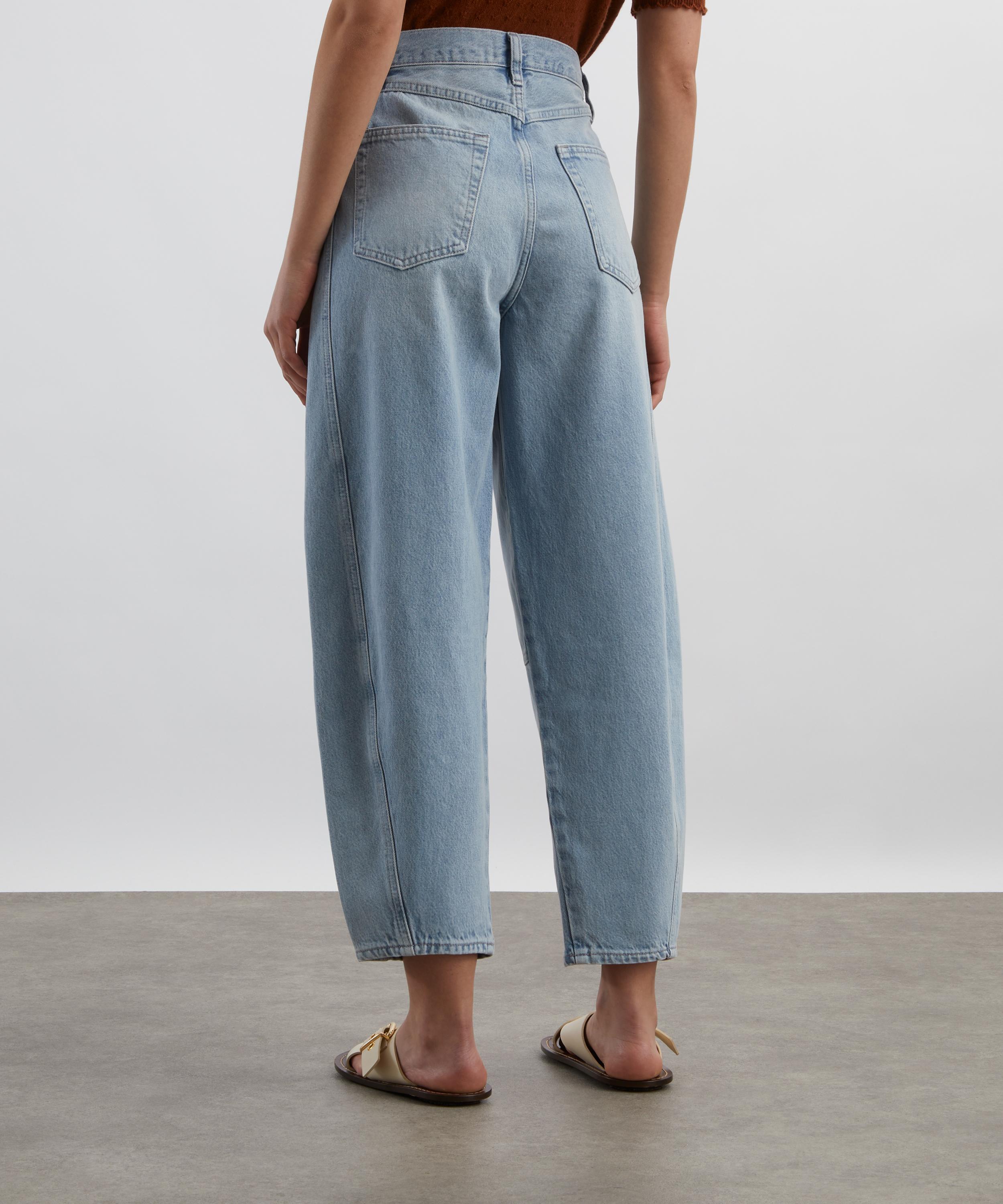 Frame - The Twisted High-Rise Barrel Jeans in Never image number 3