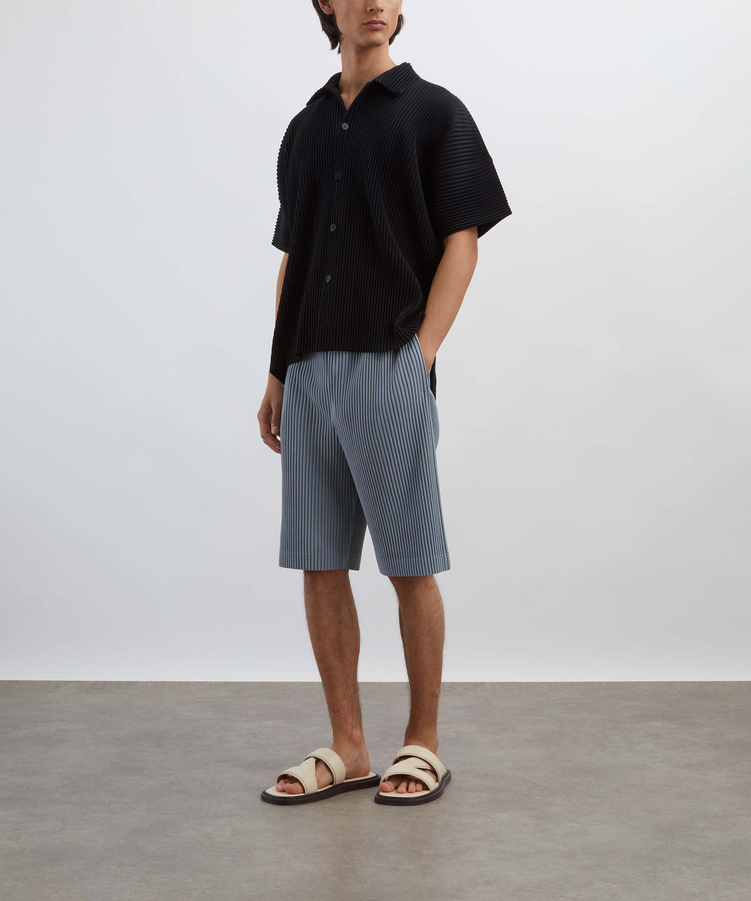 HOMME PLISSÉ ISSEY MIYAKE - COLOURS PLEATS Grey Blue Pleated Shorts image number 1