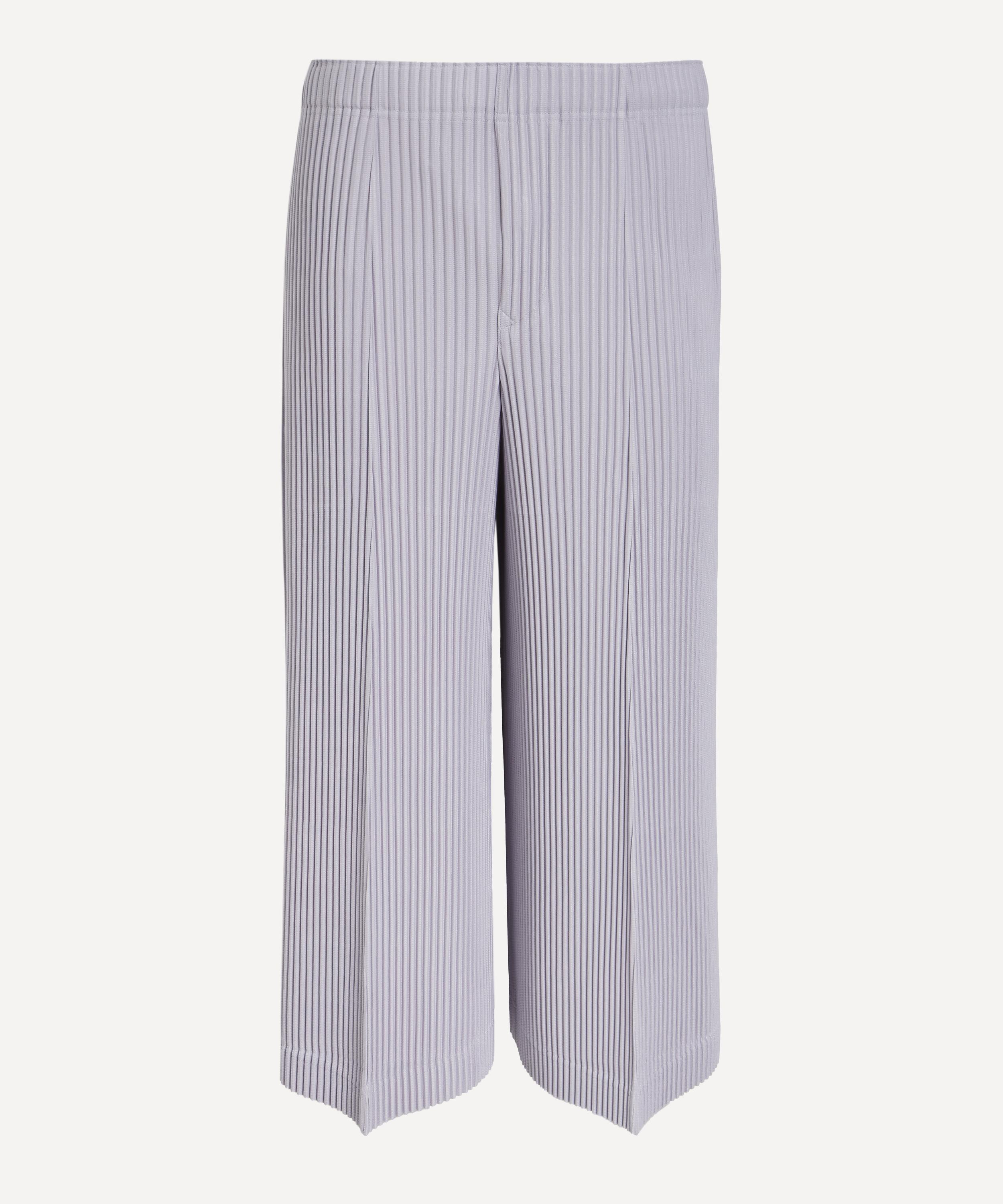HOMME PLISSÉ ISSEY MIYAKE - MC JUNE Cloud Grey Pleated Shorts image number 0