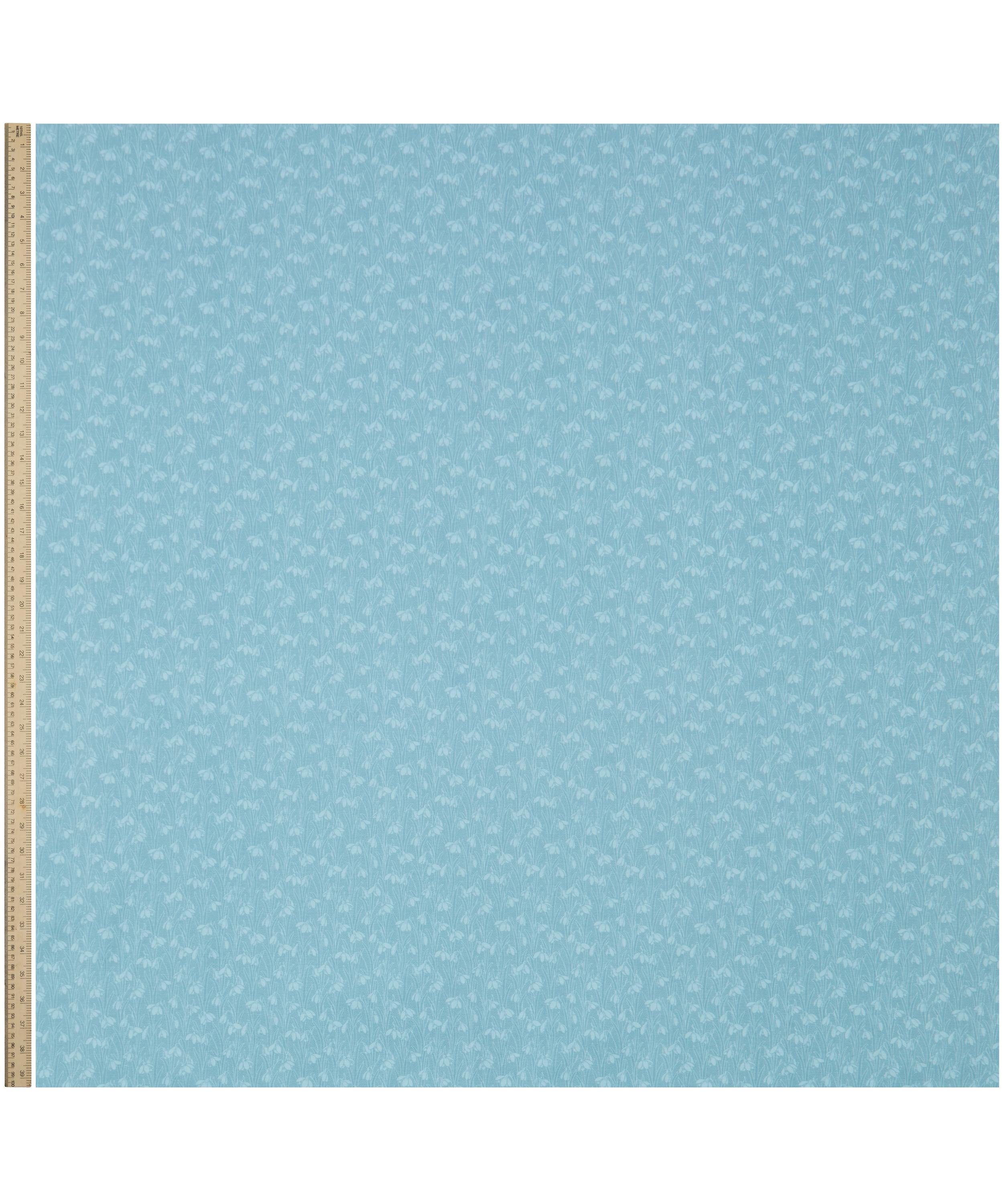 Liberty Fabrics - Steely Sky Snowdrop Spot Lasenby Quilting Cotton image number 1
