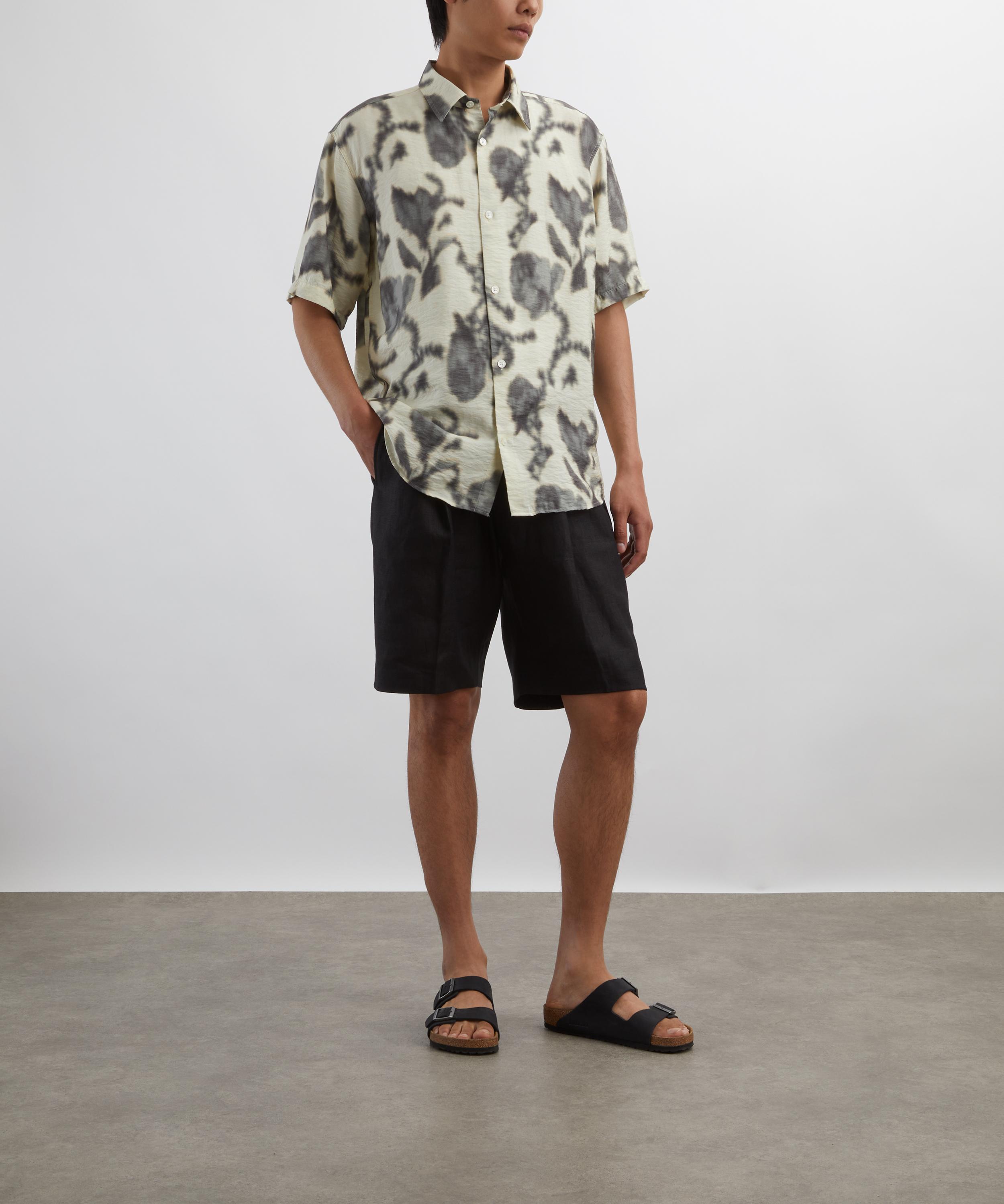NN07 - Kay Relaxed Fit Linen Shorts image number 1