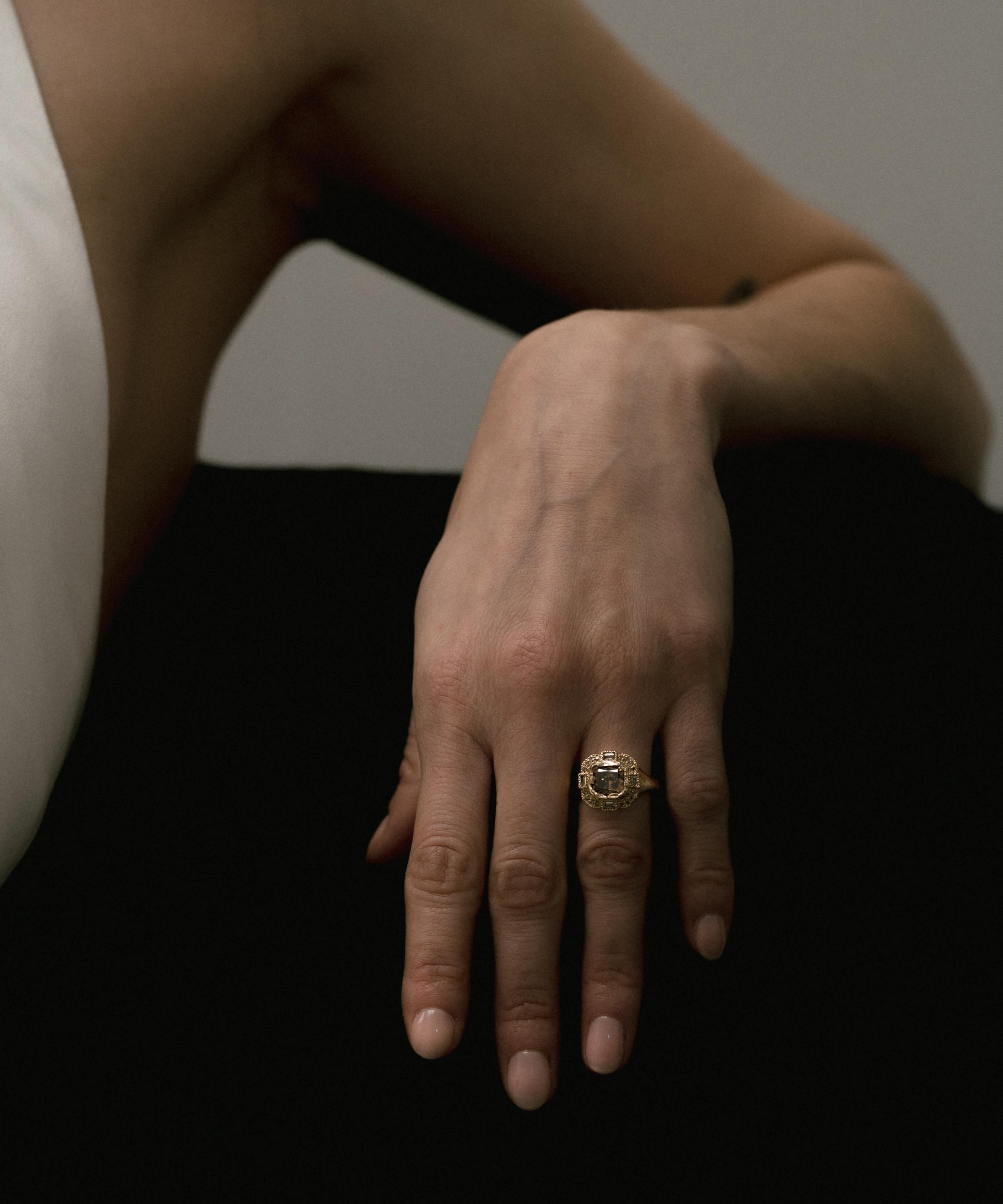 Ellis Mhairi Cameron - 14ct Gold Armach Cushion Chocolate Diamond Cocktail Ring image number 1