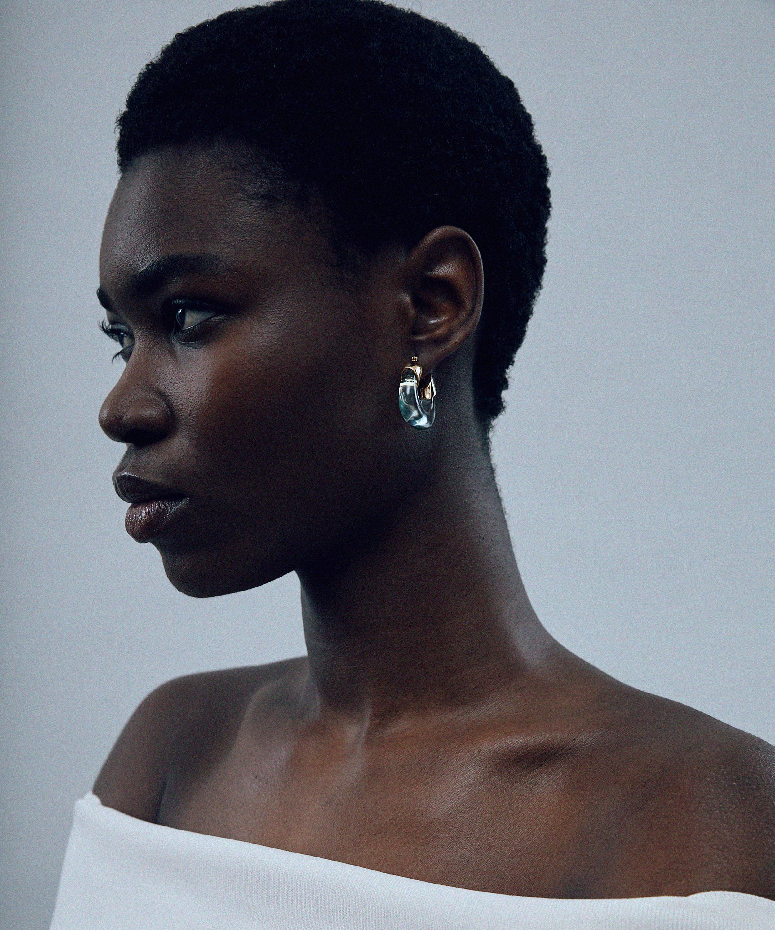 Lizzie Fortunato - Gold-Plated Mini Organic Hoop Earrings image number 1